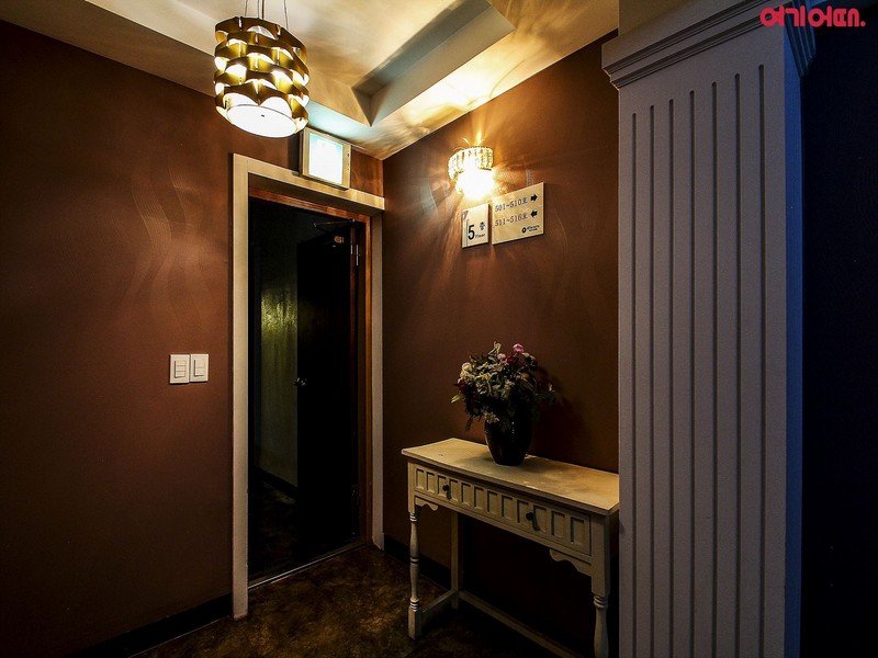 Seven Hotel