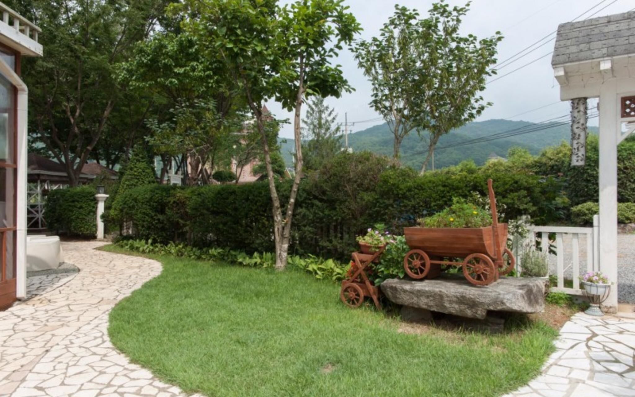 Anseong Provence Pension