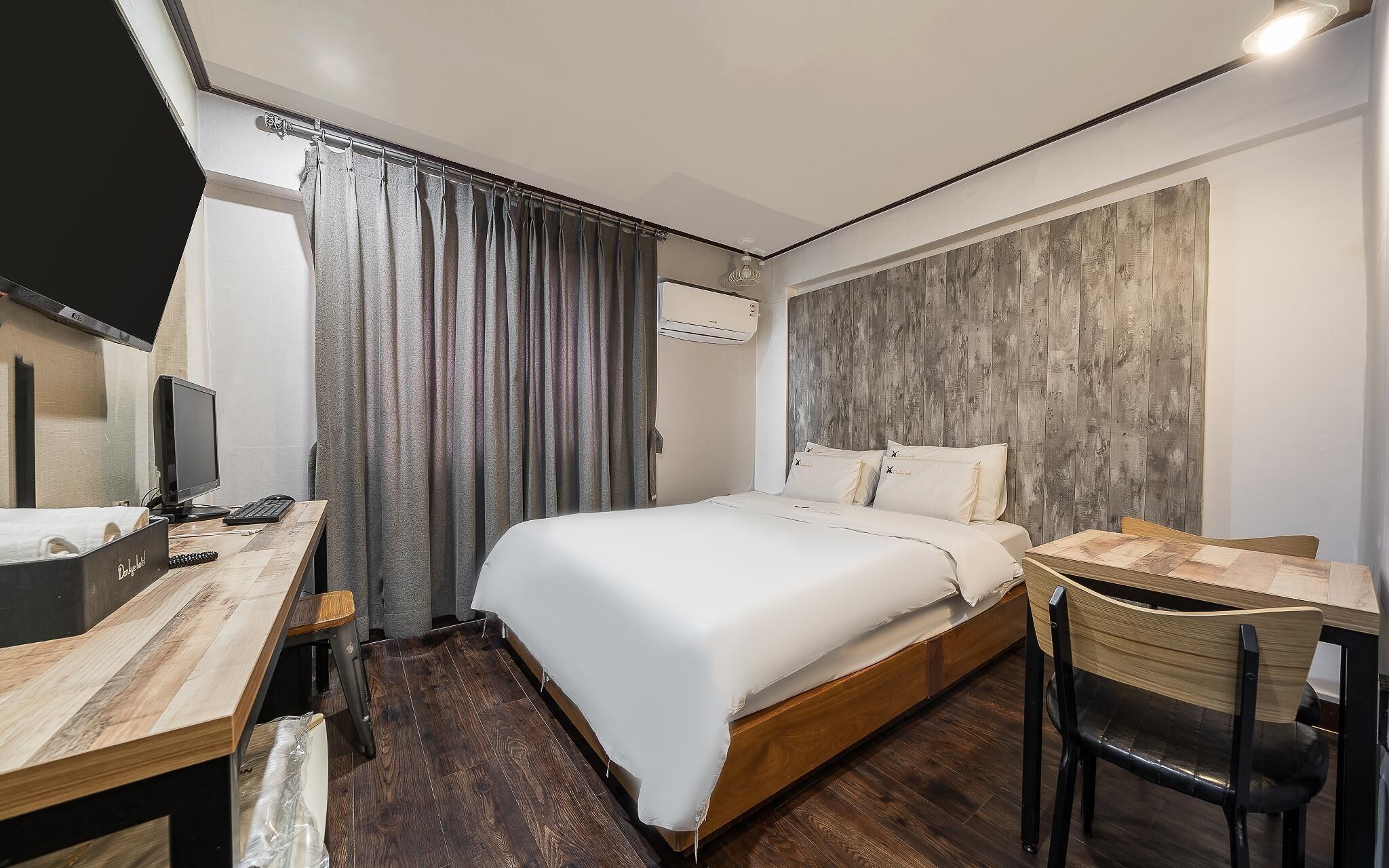Anyang Donkey Hotel