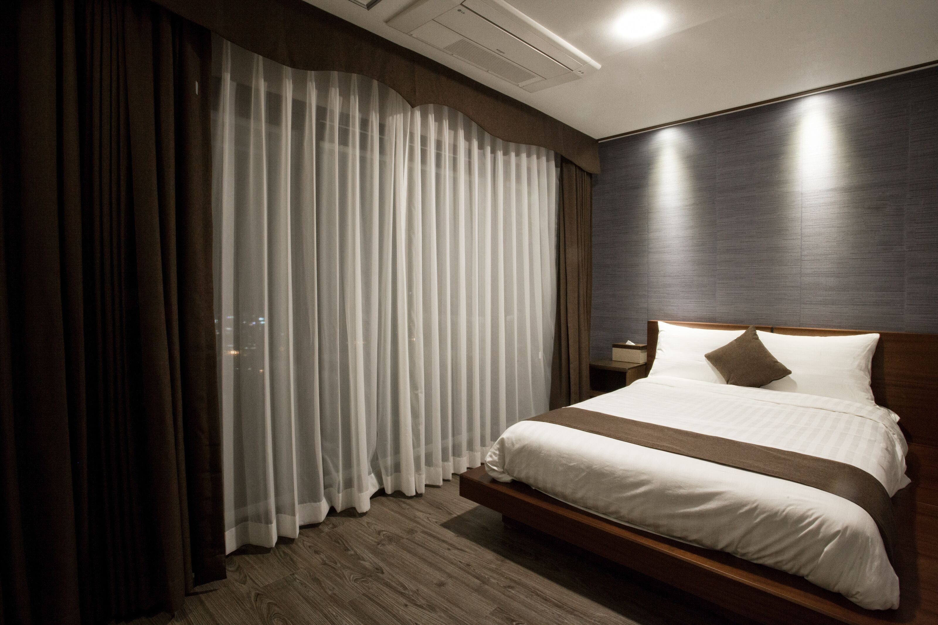 CS Premier Hotel