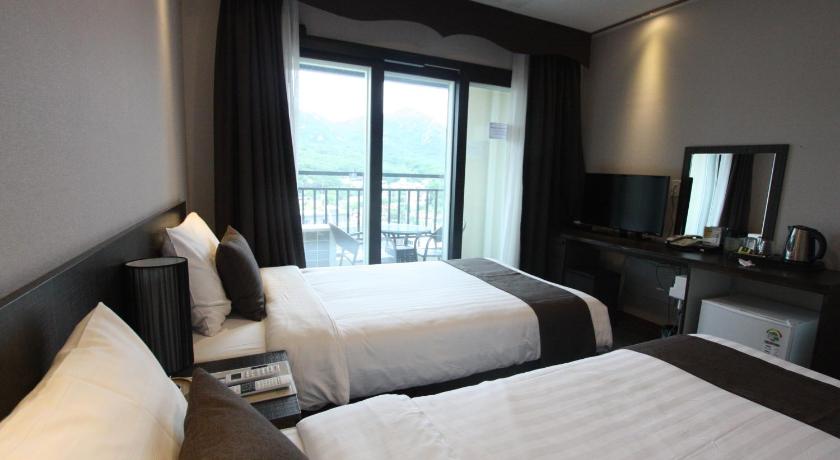 CS Premier Hotel