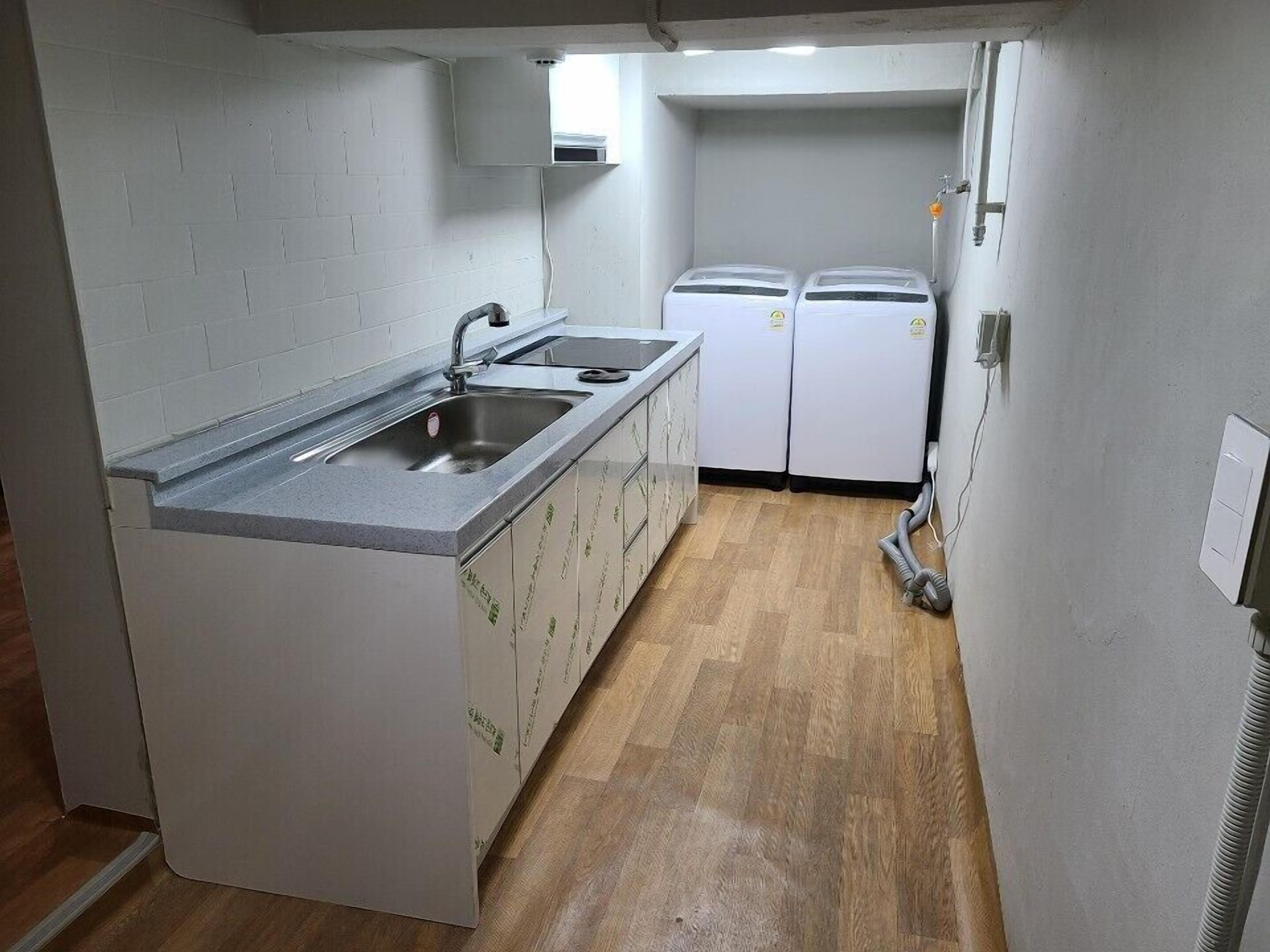 Joy Guesthouse