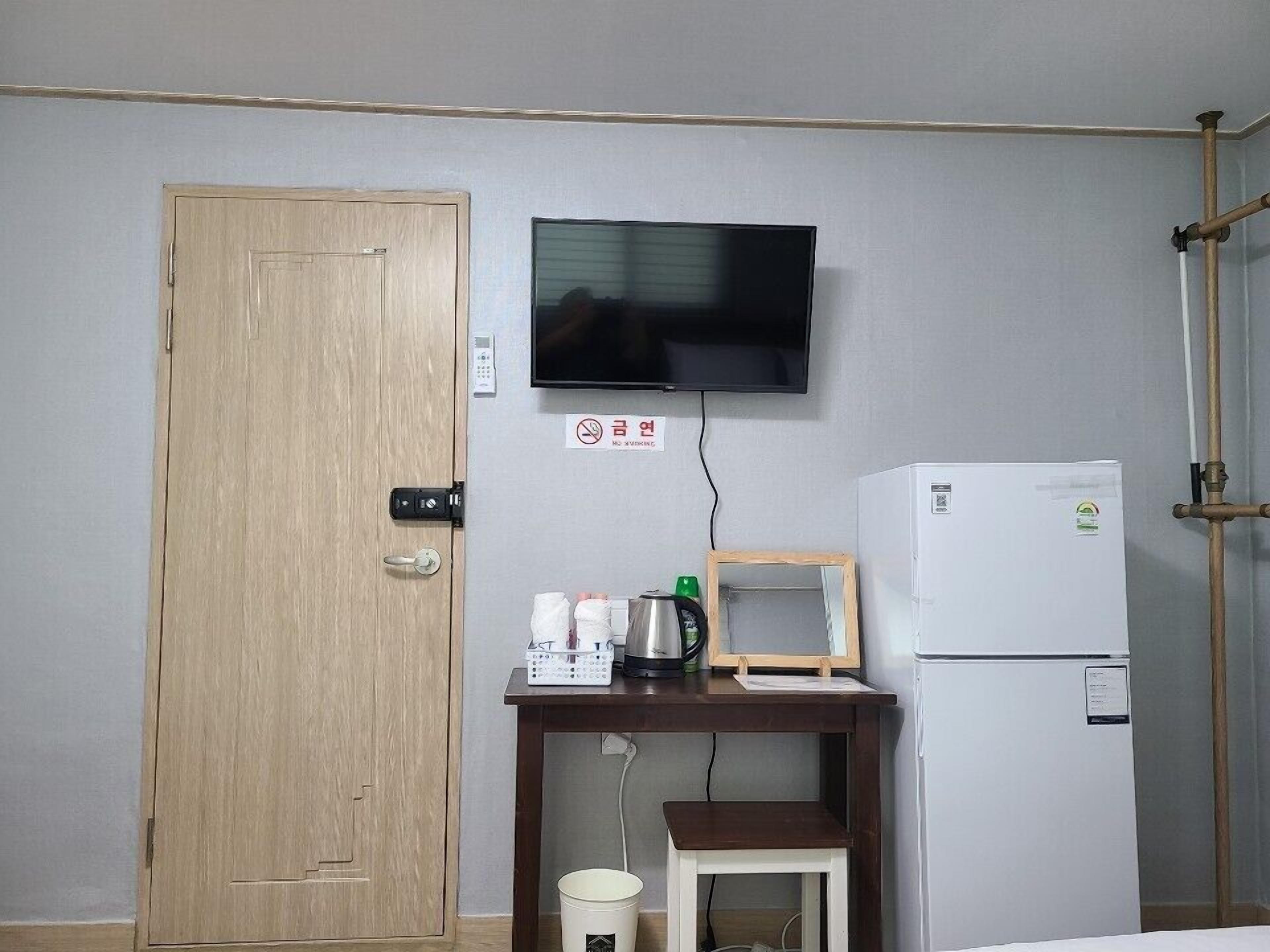 Joy Guesthouse