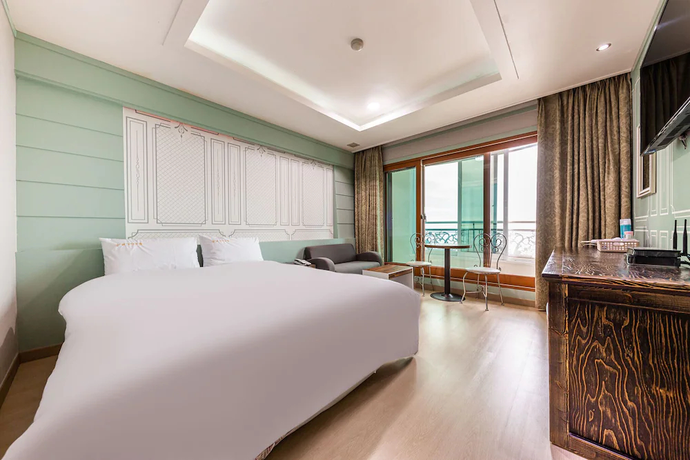 Bongaya Hotel