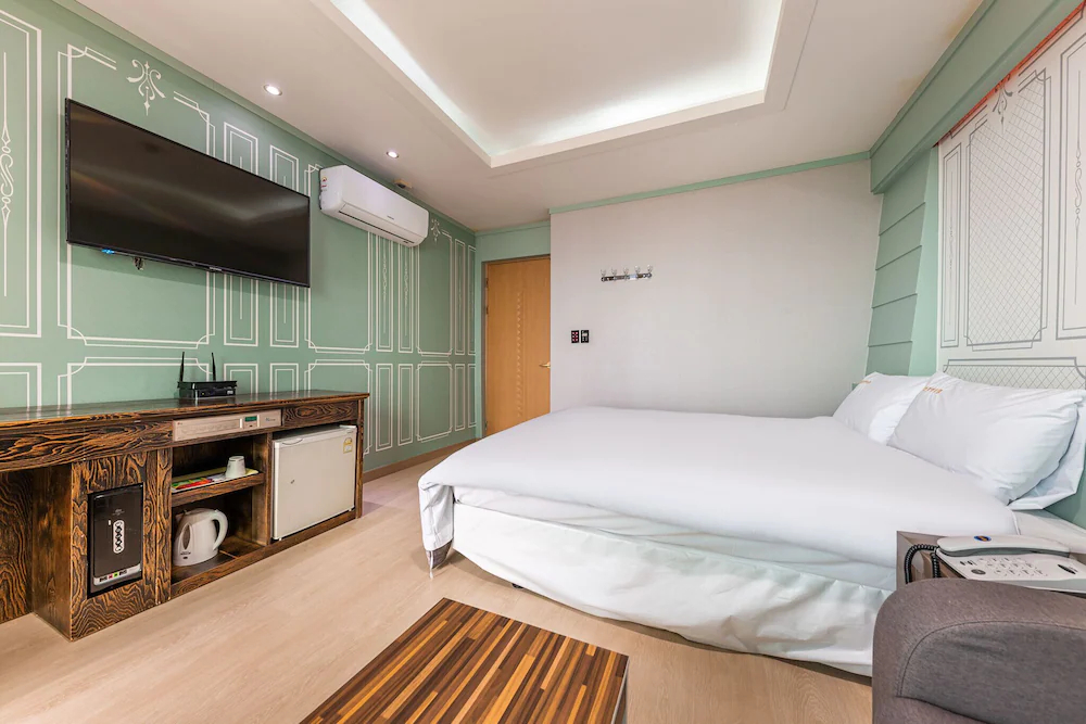 Bongaya Hotel