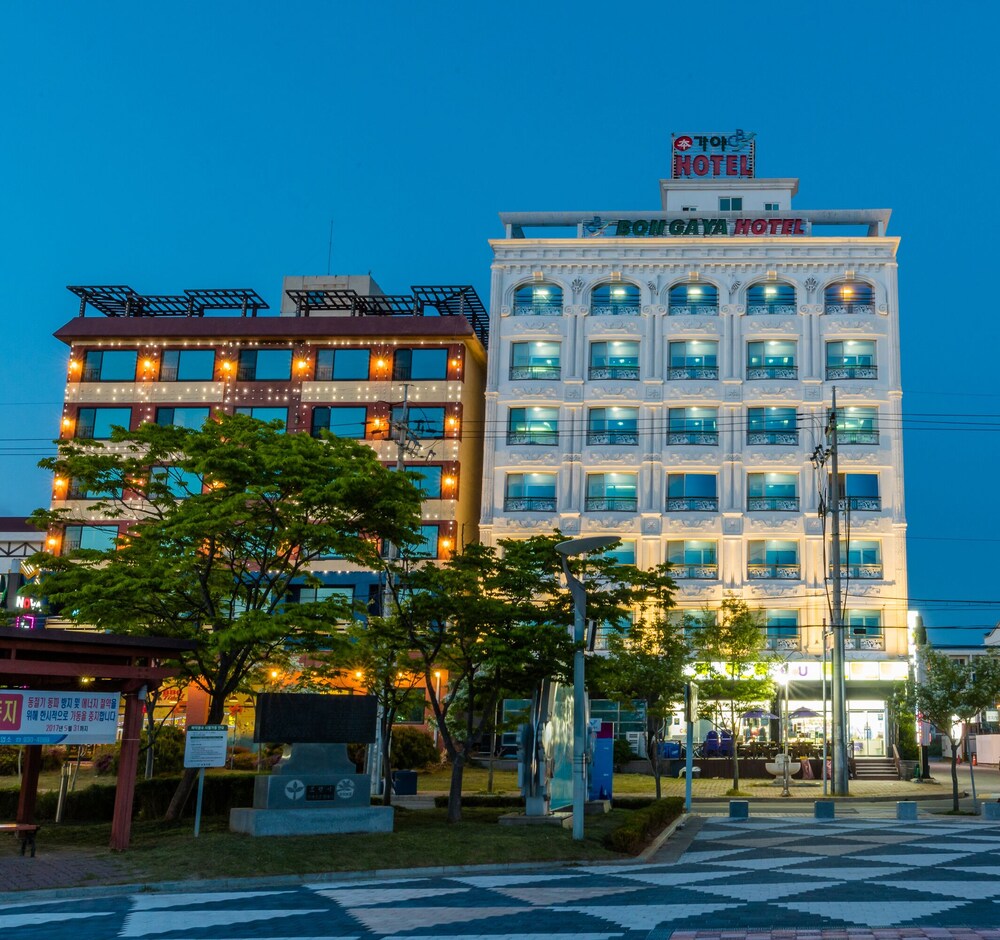 Bongaya Hotel