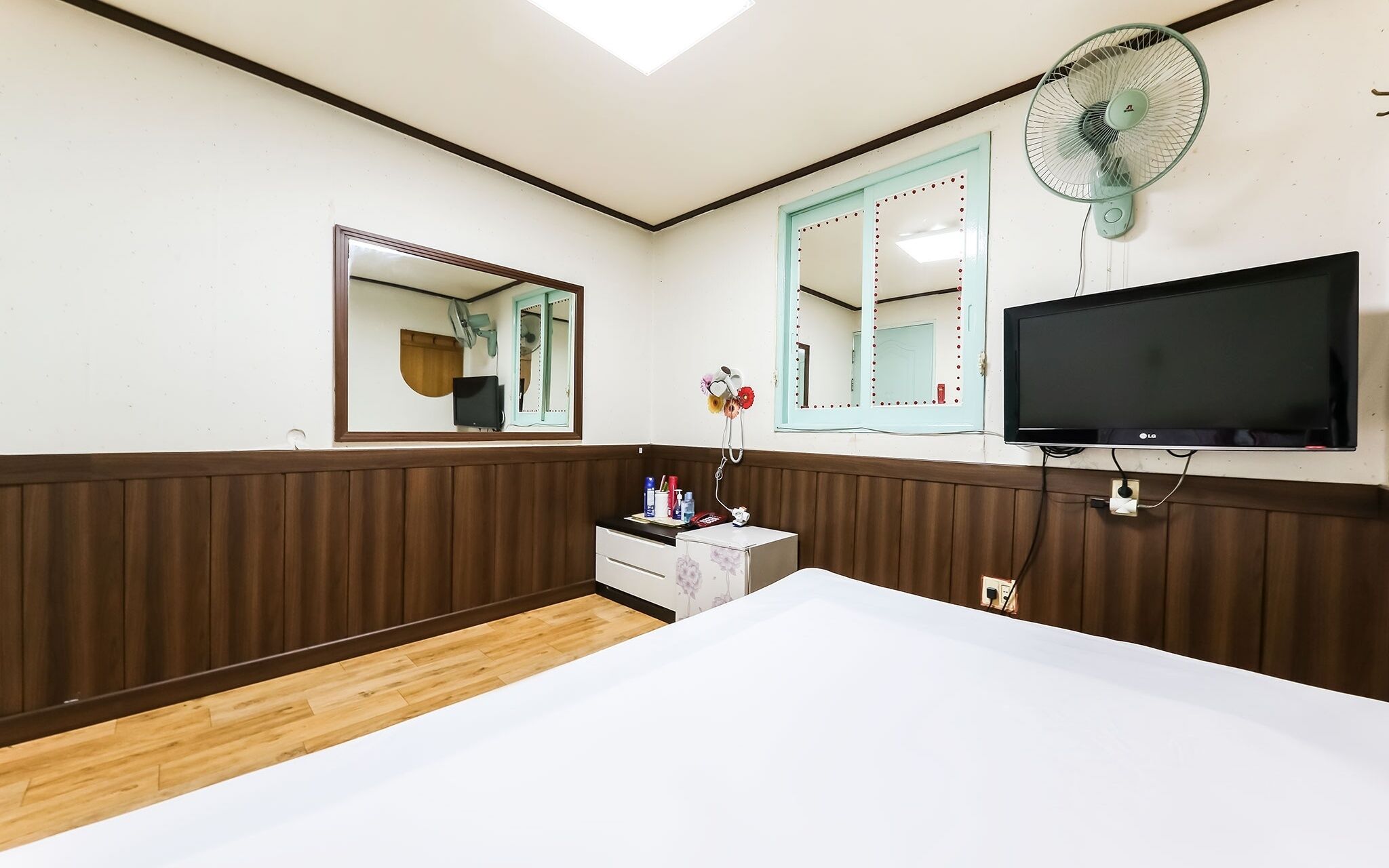 Boryeong Hayan Motel