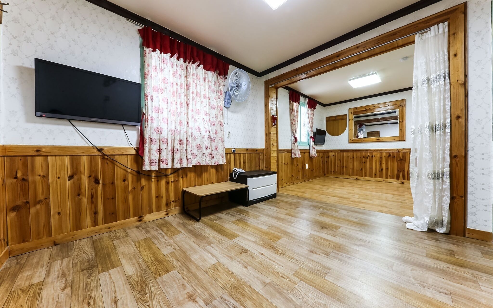 Boryeong Hayan Motel