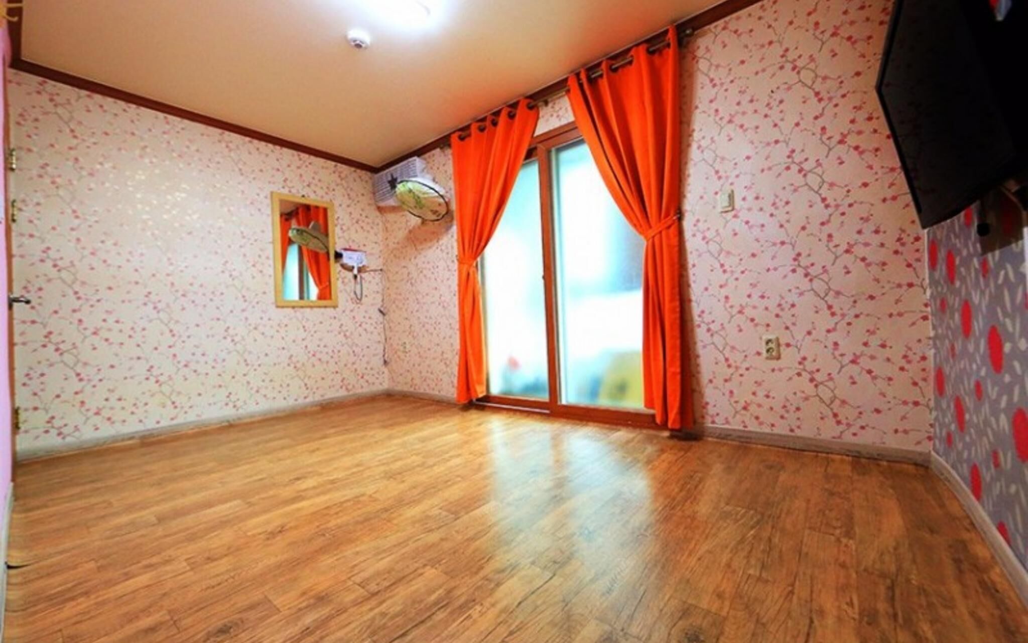 Boryeong Hinhip Pension