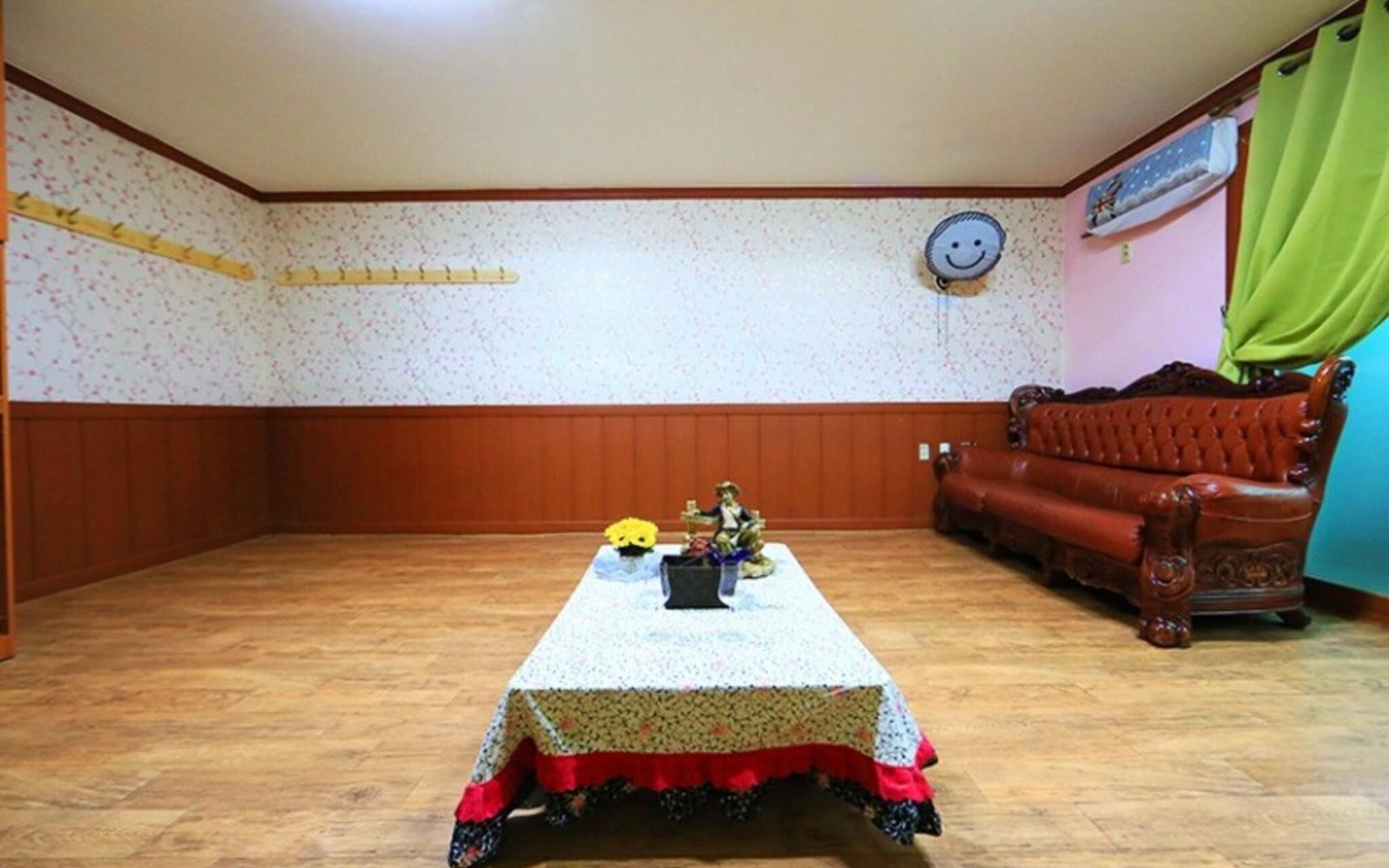 Boryeong Hinhip Pension