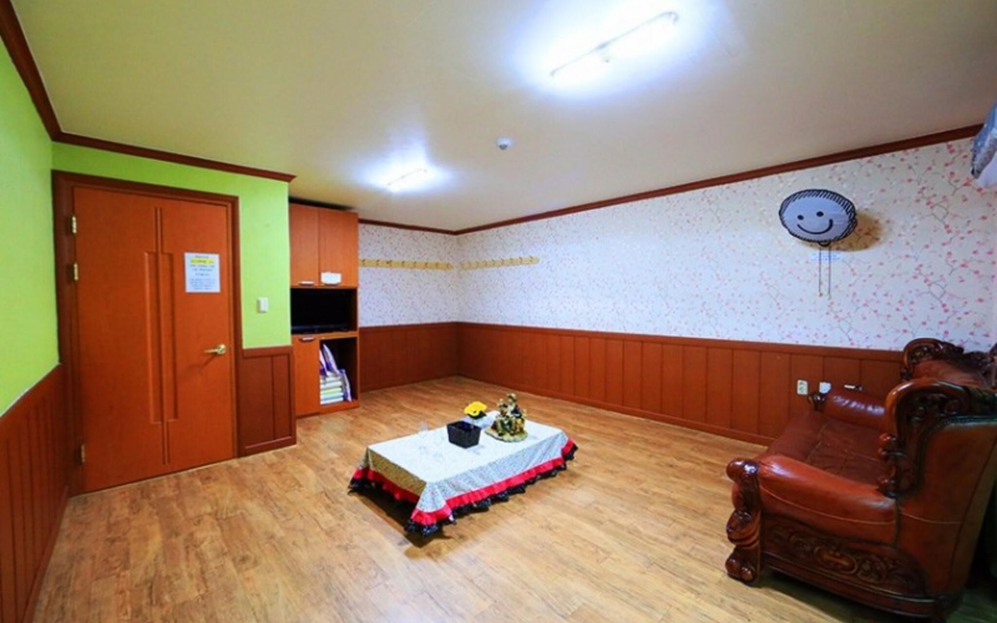 Boryeong Hinhip Pension