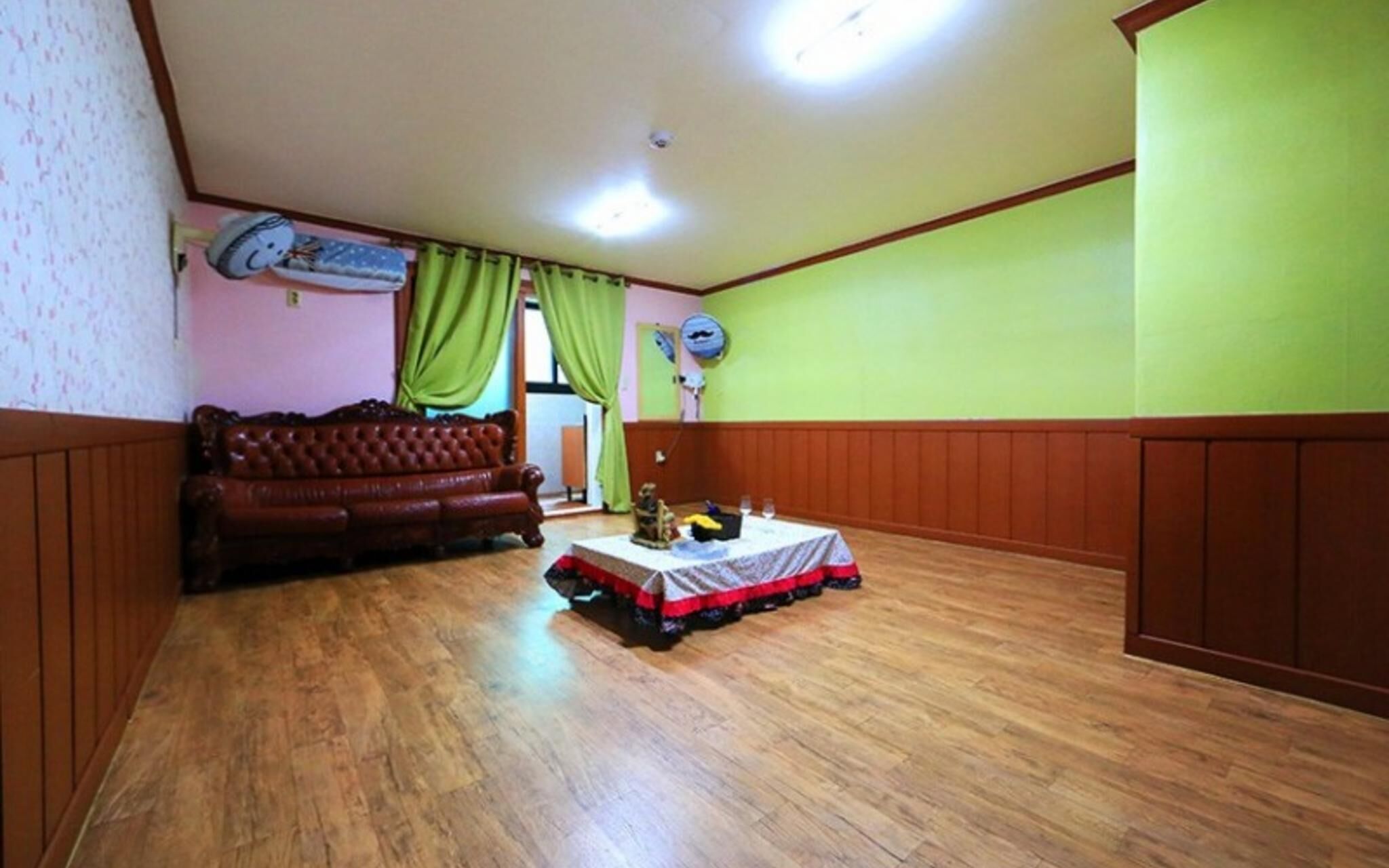 Boryeong Hinhip Pension