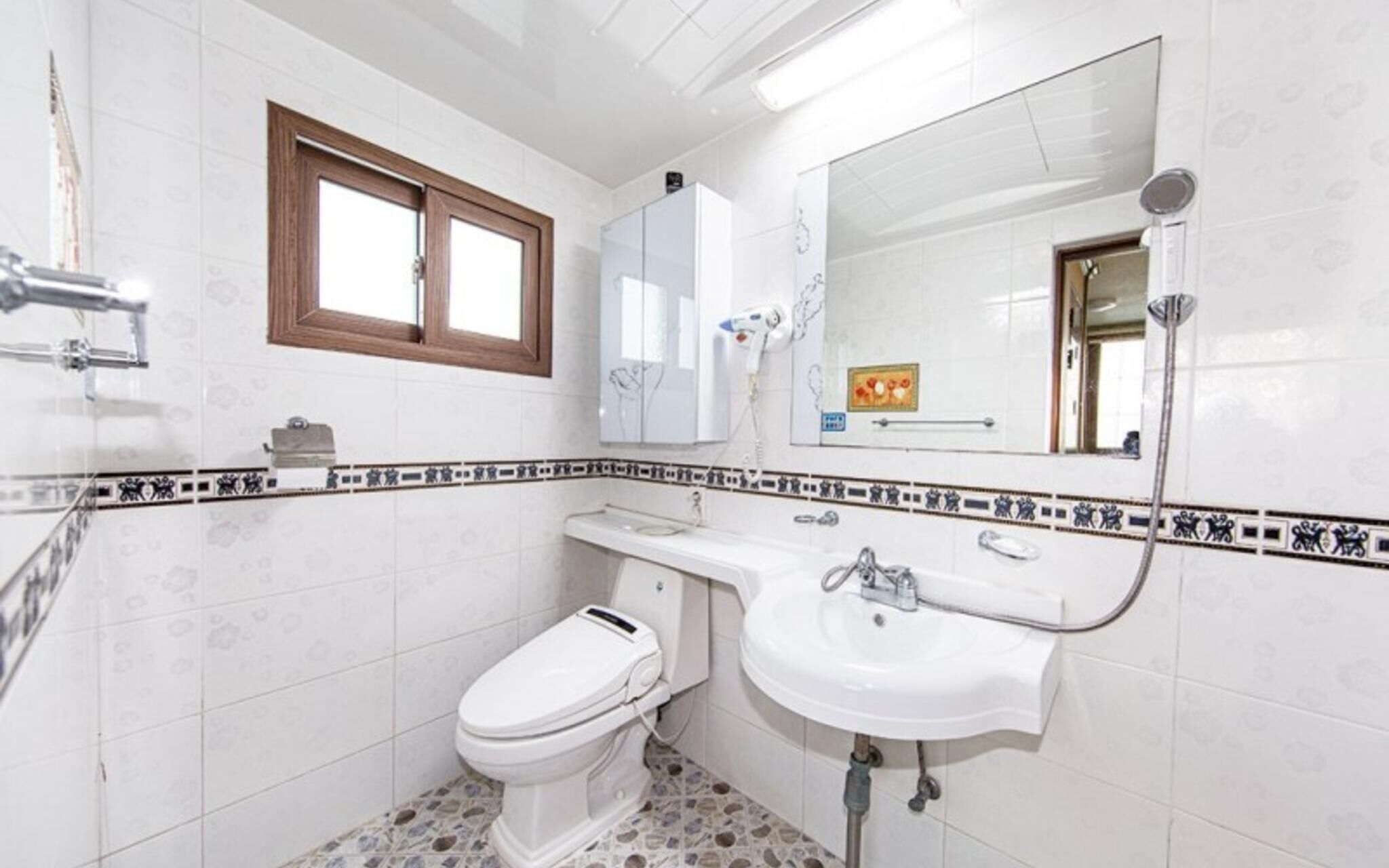 Boryeong Pension Myung Jin