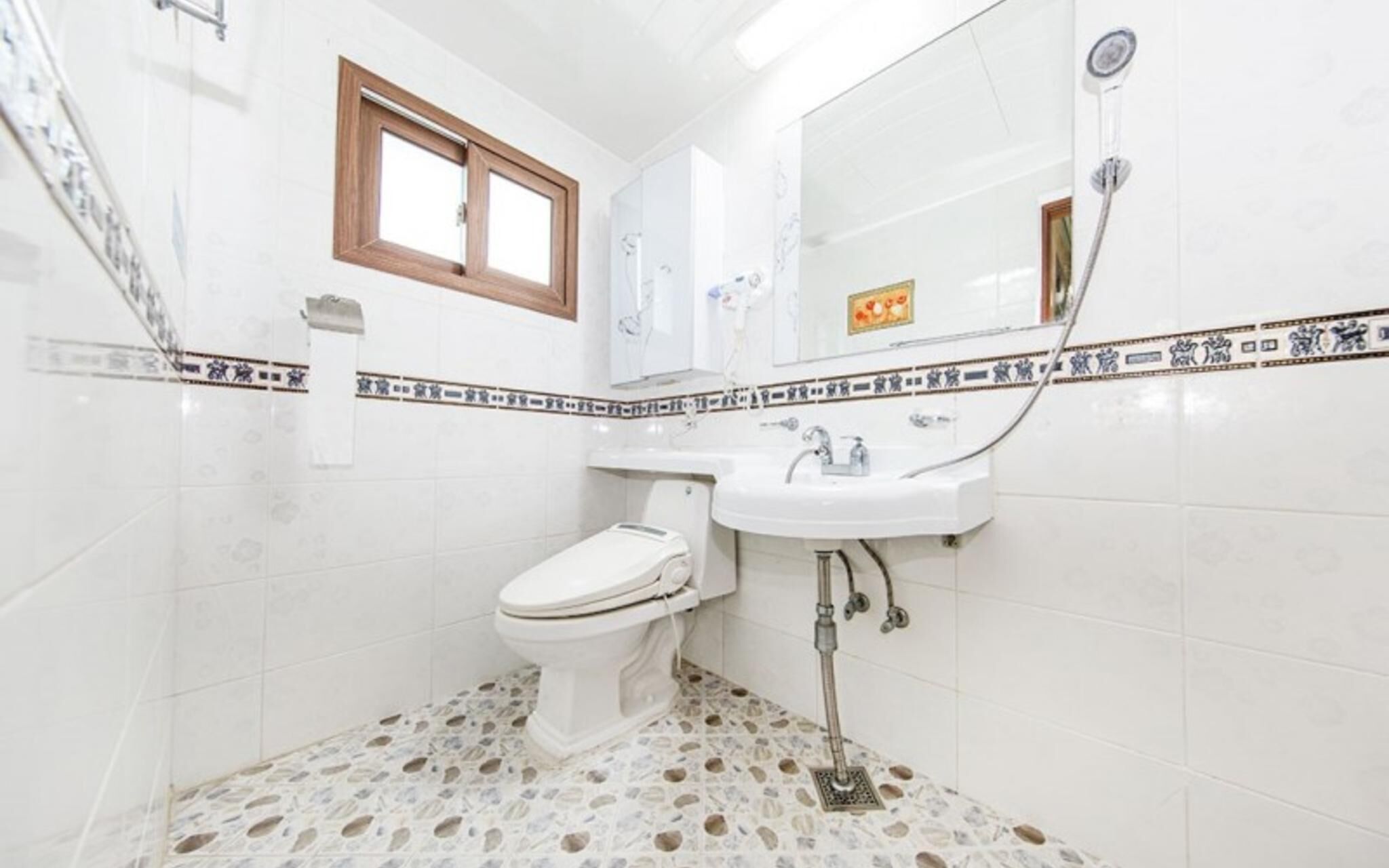 Boryeong Pension Myung Jin