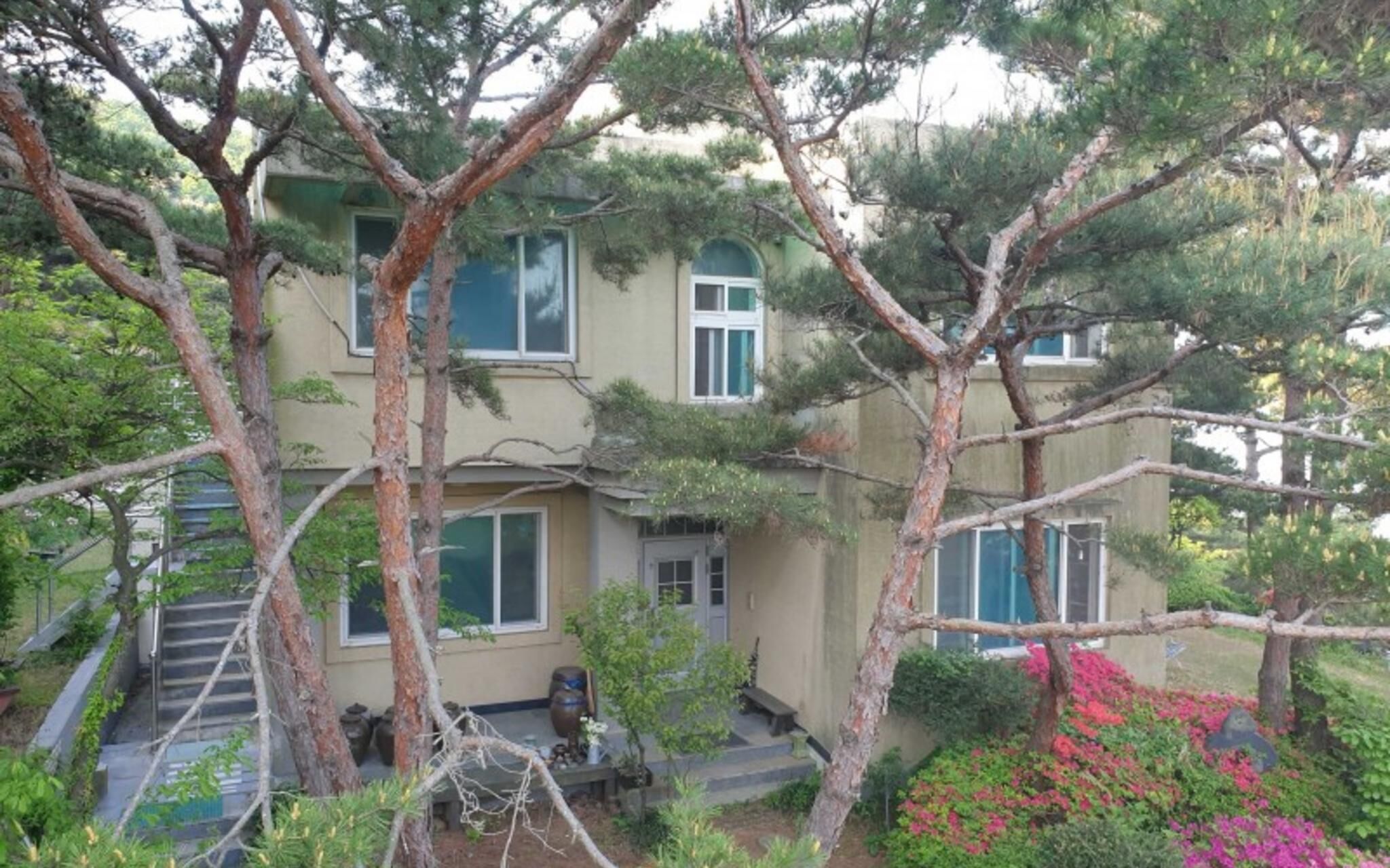 Boryeong Sook's Garden Pension