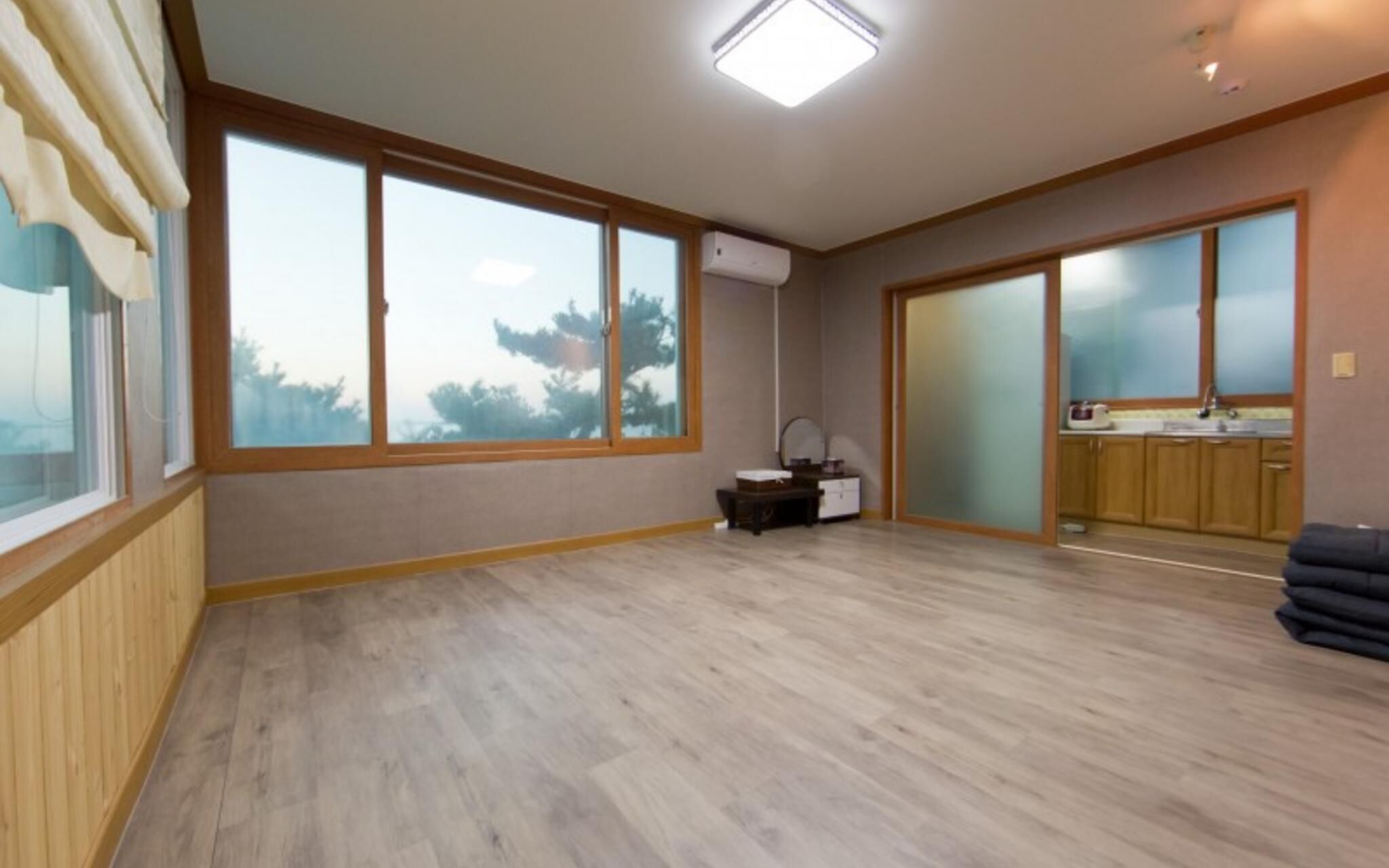 Boryeong Sook's Garden Pension