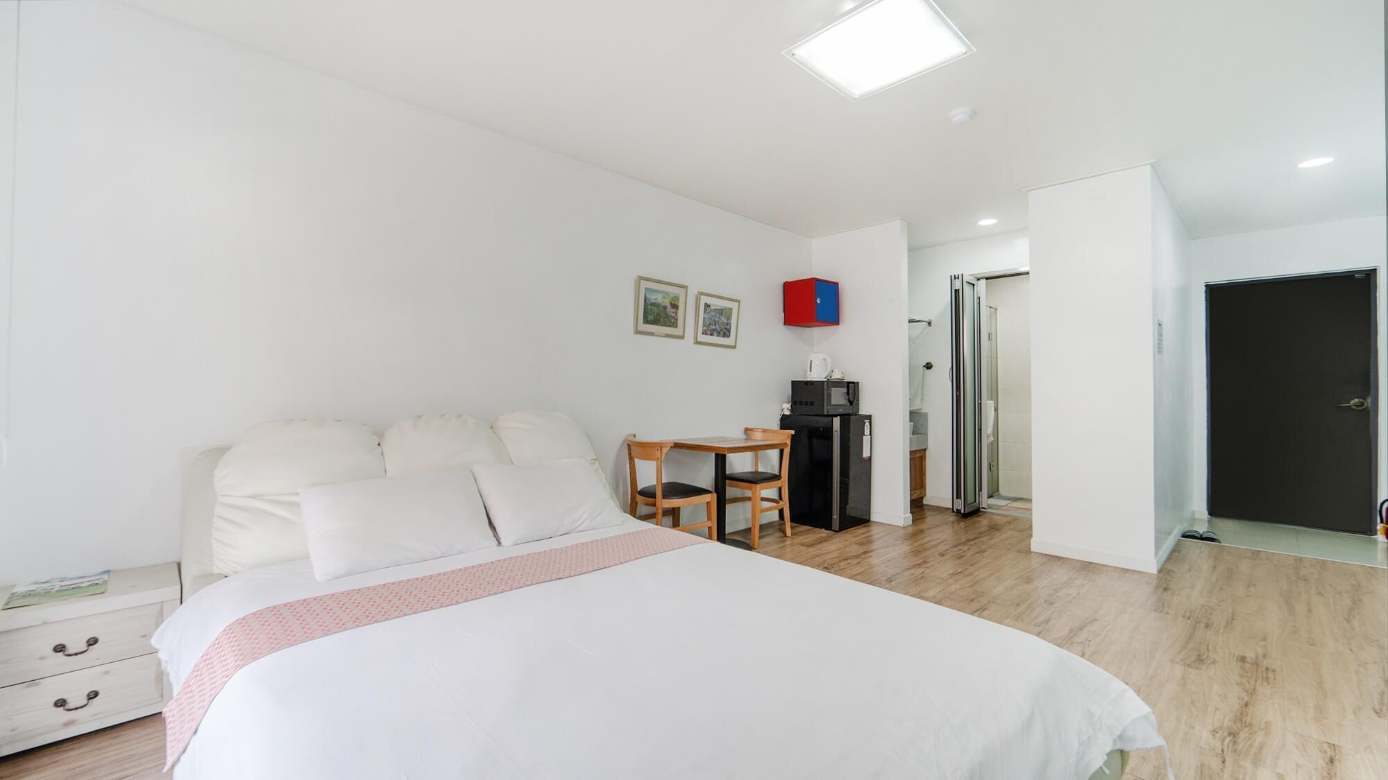 Daecheon Swiss Chalet Spa Pension