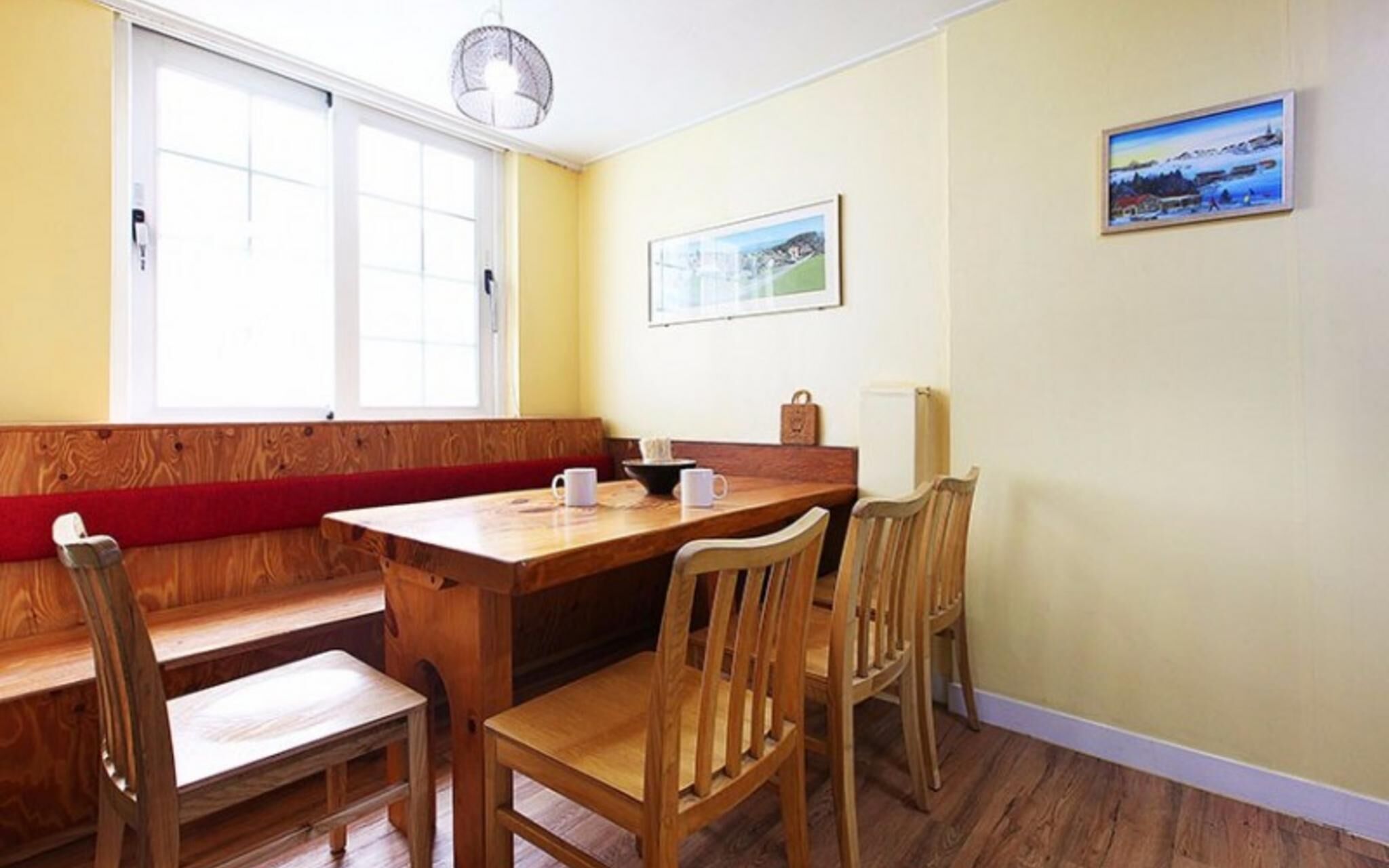 Daecheon Swiss Chalet Spa Pension