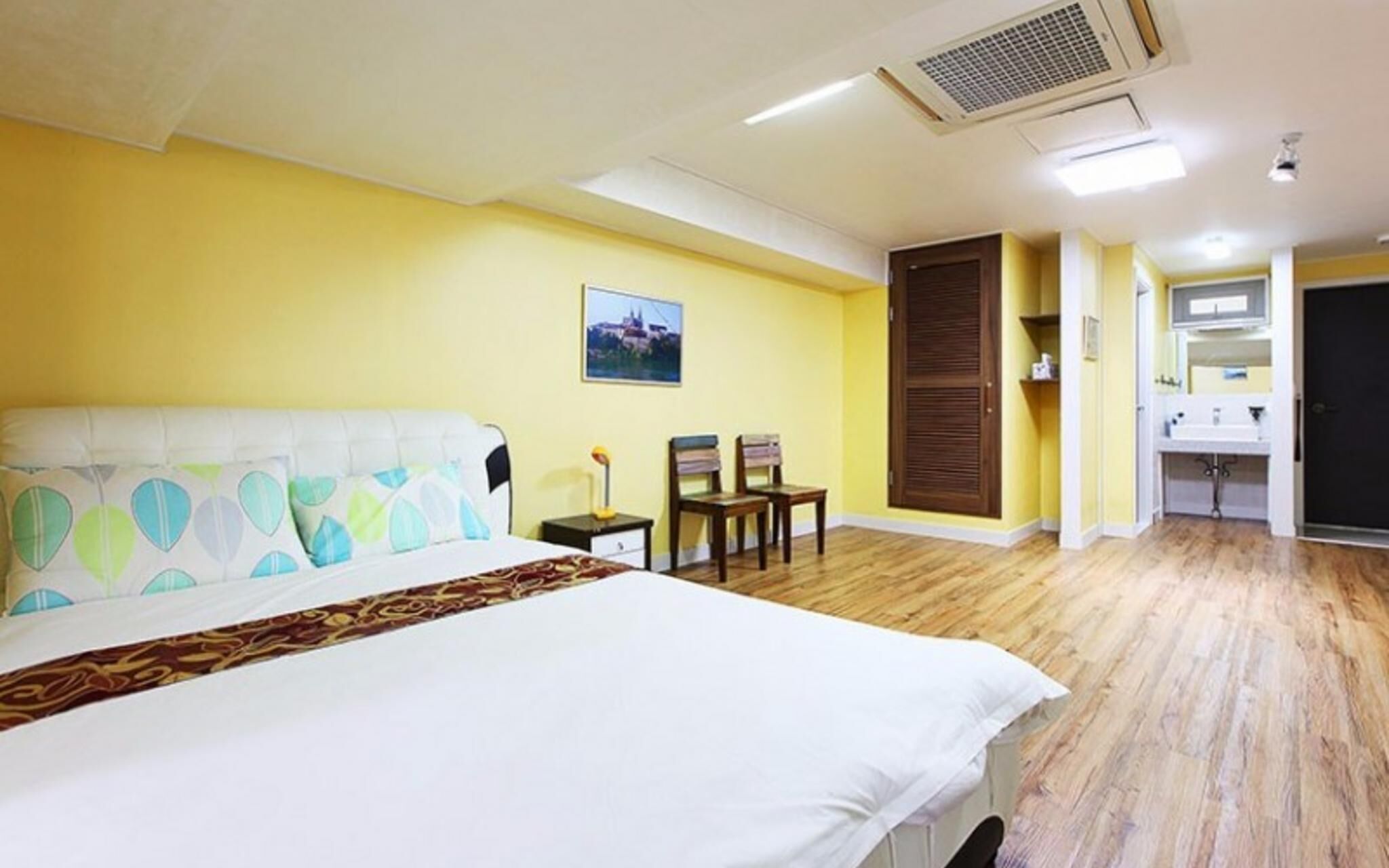 Daecheon Swiss Chalet Spa Pension