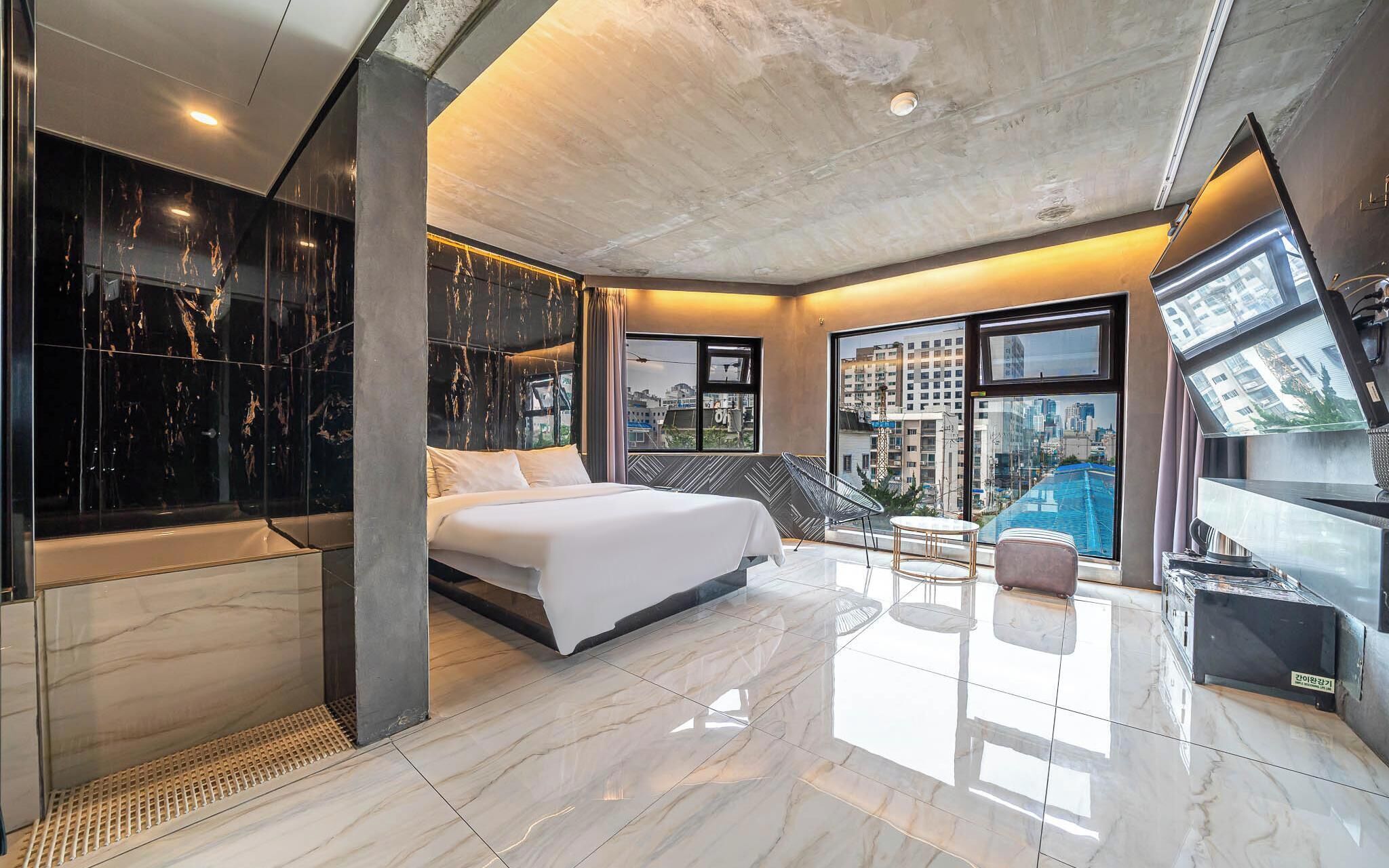 Incheon Seoknamdong Del Luna Hotel