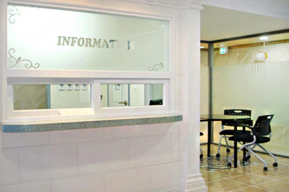 Ivy Oneroomtel