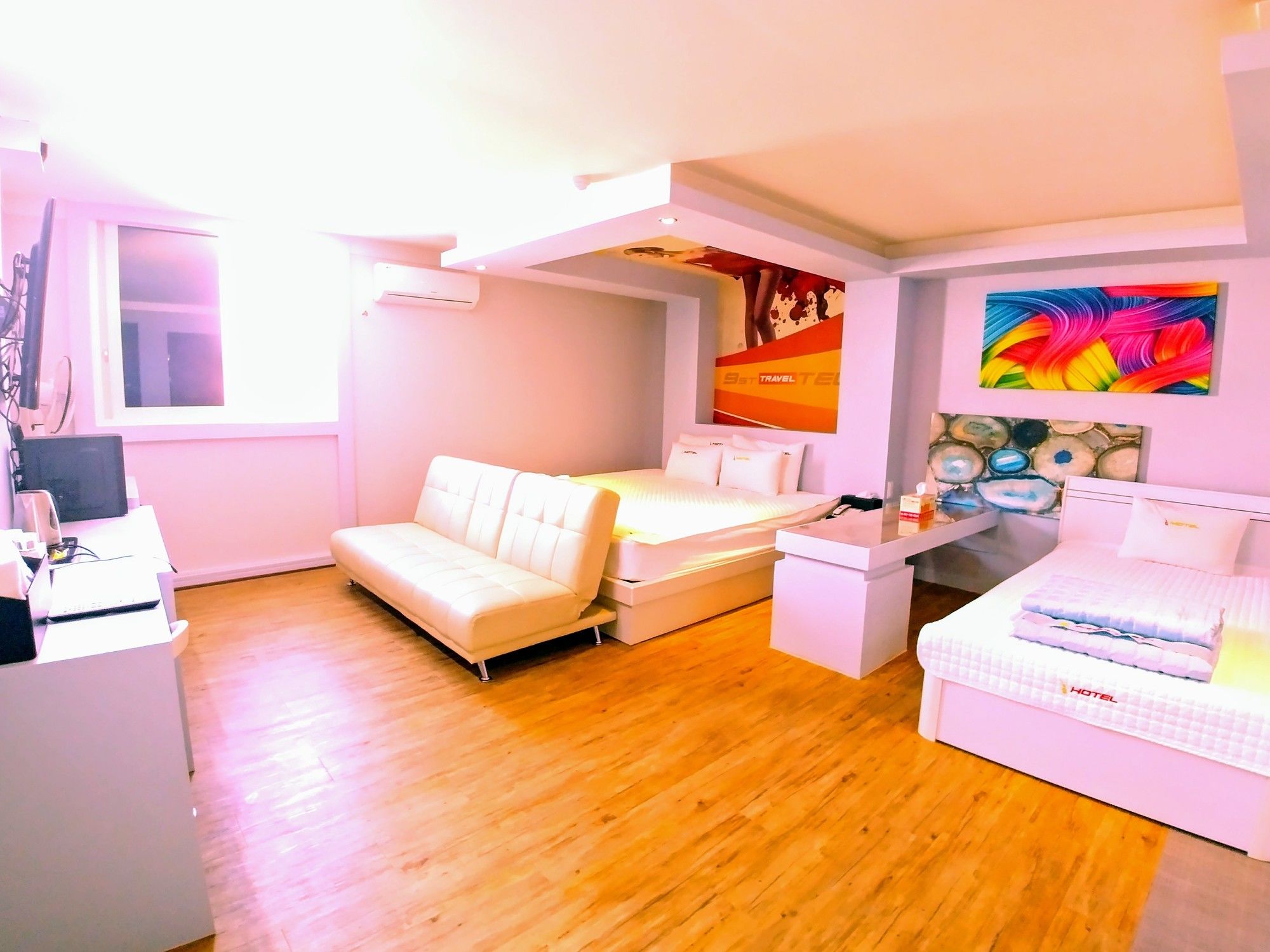 9st Traveltel