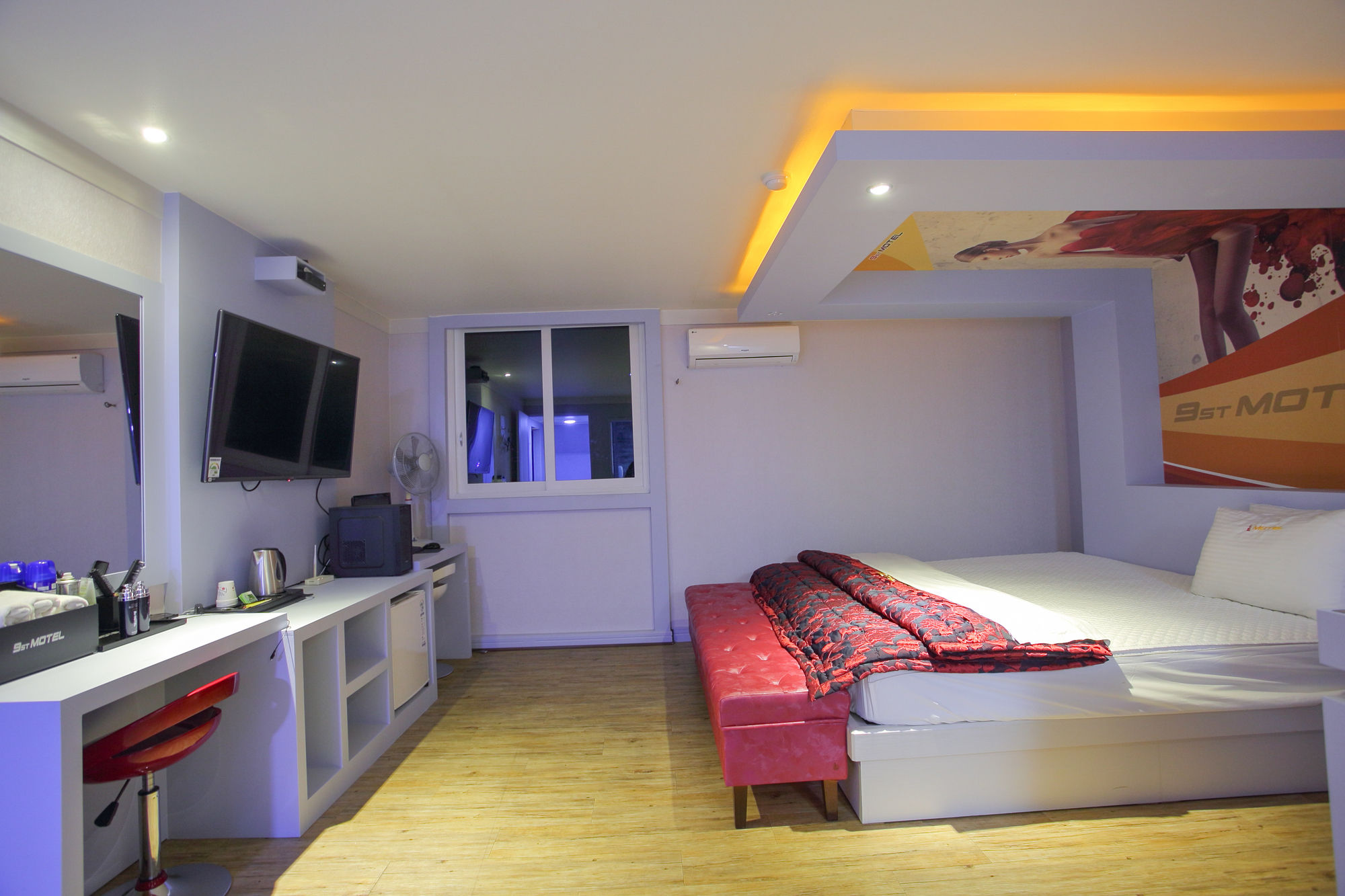 9st Traveltel
