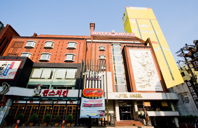 Angel Hotel
