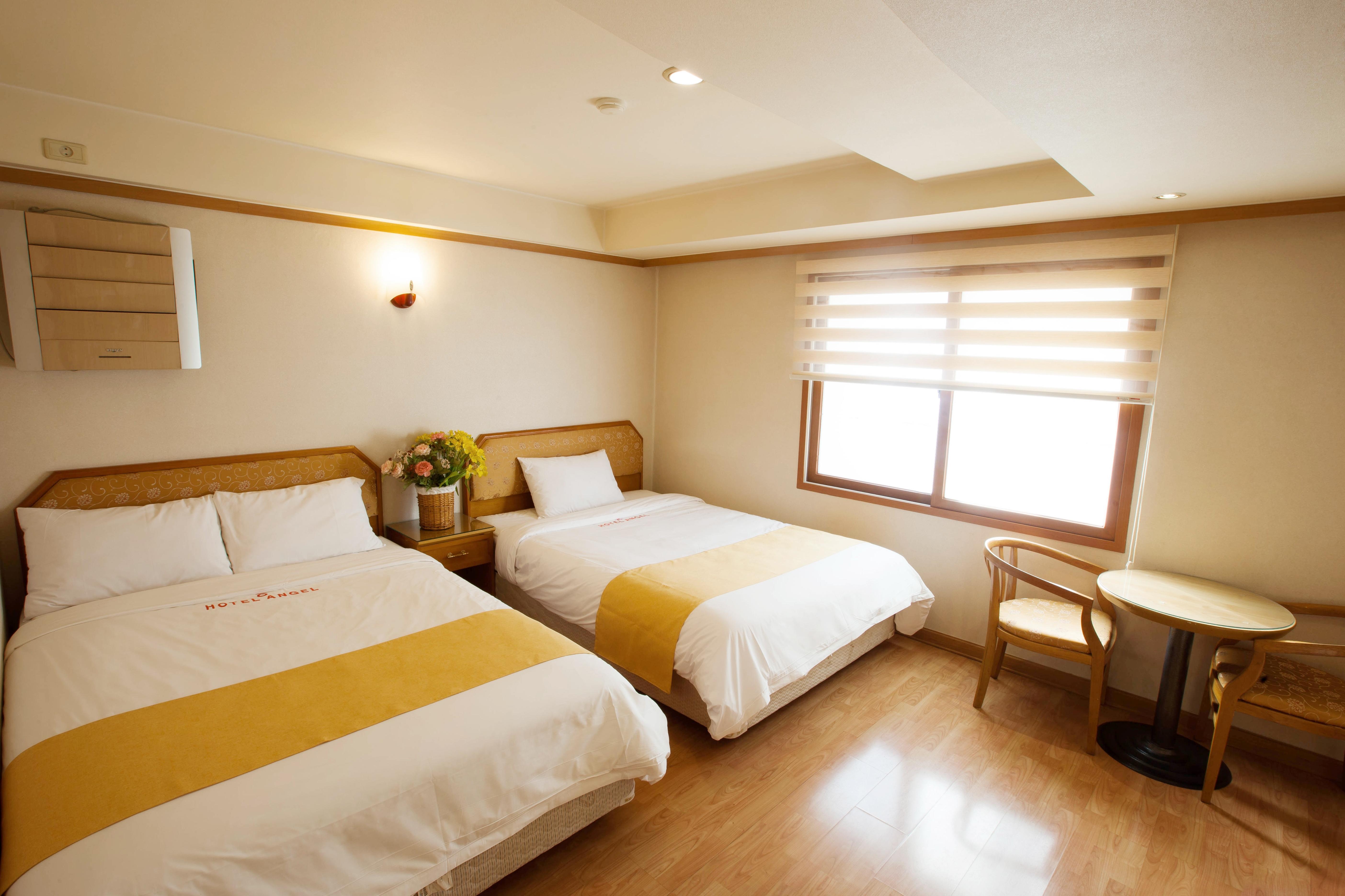Angel Hotel