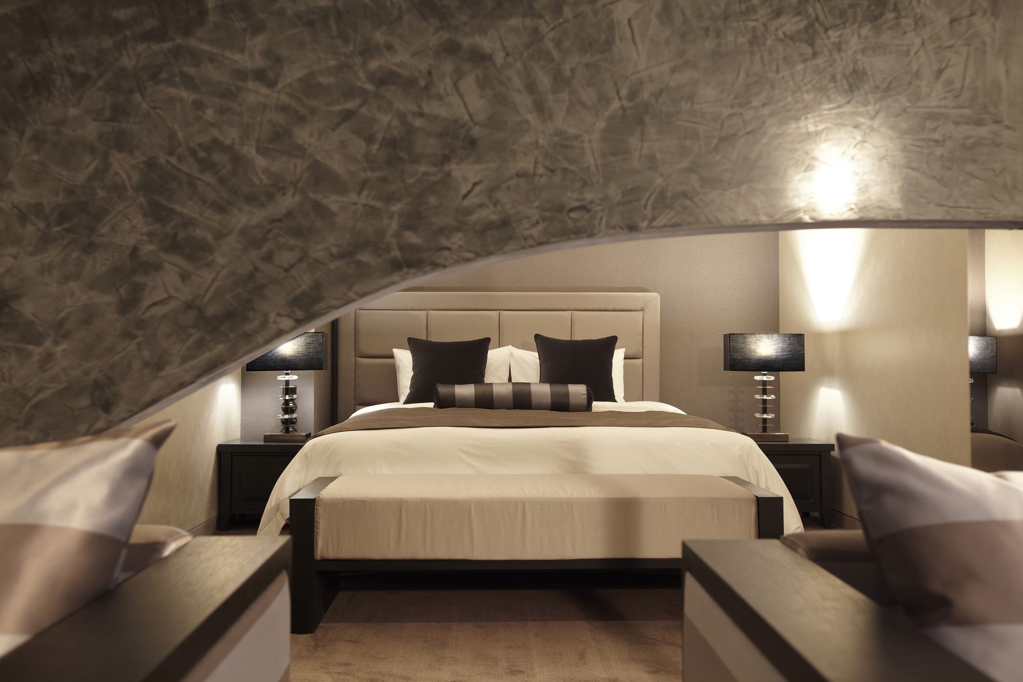 Best Louis Hamilton Hotel