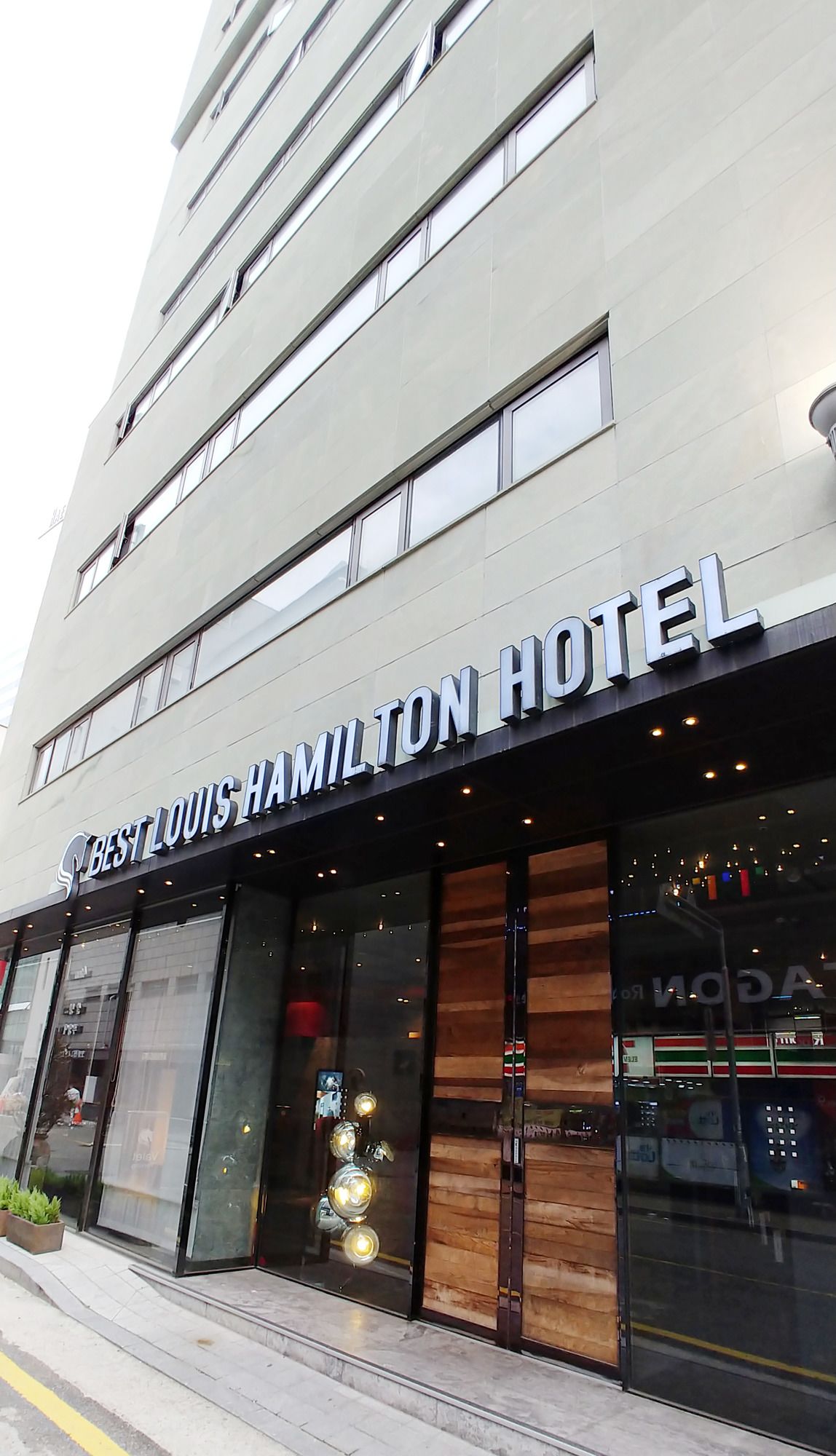 Best Louis Hamilton Hotel