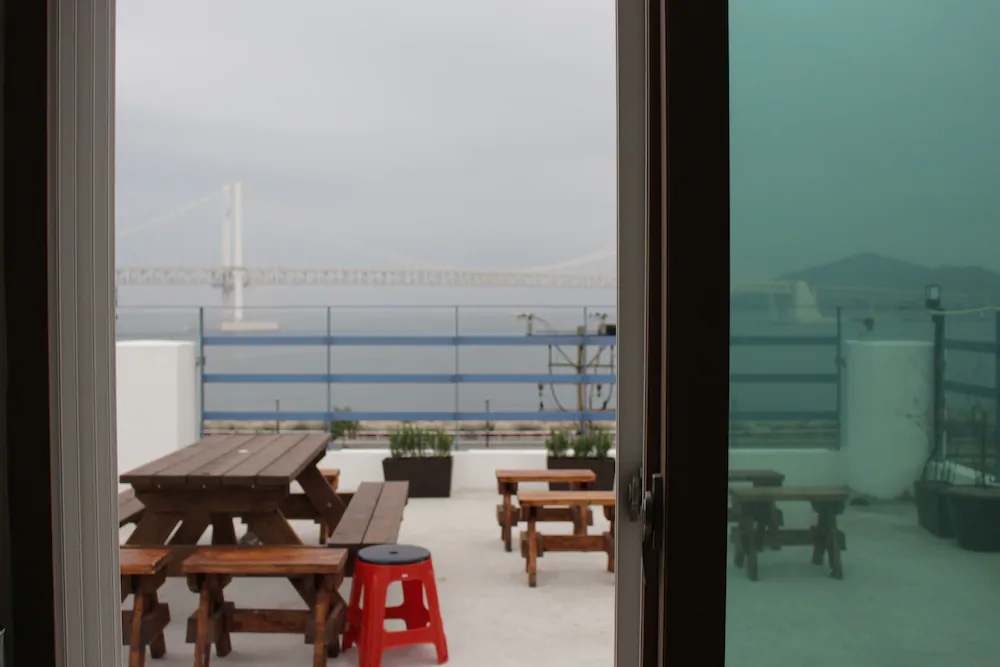 Bexco Hostel B&B