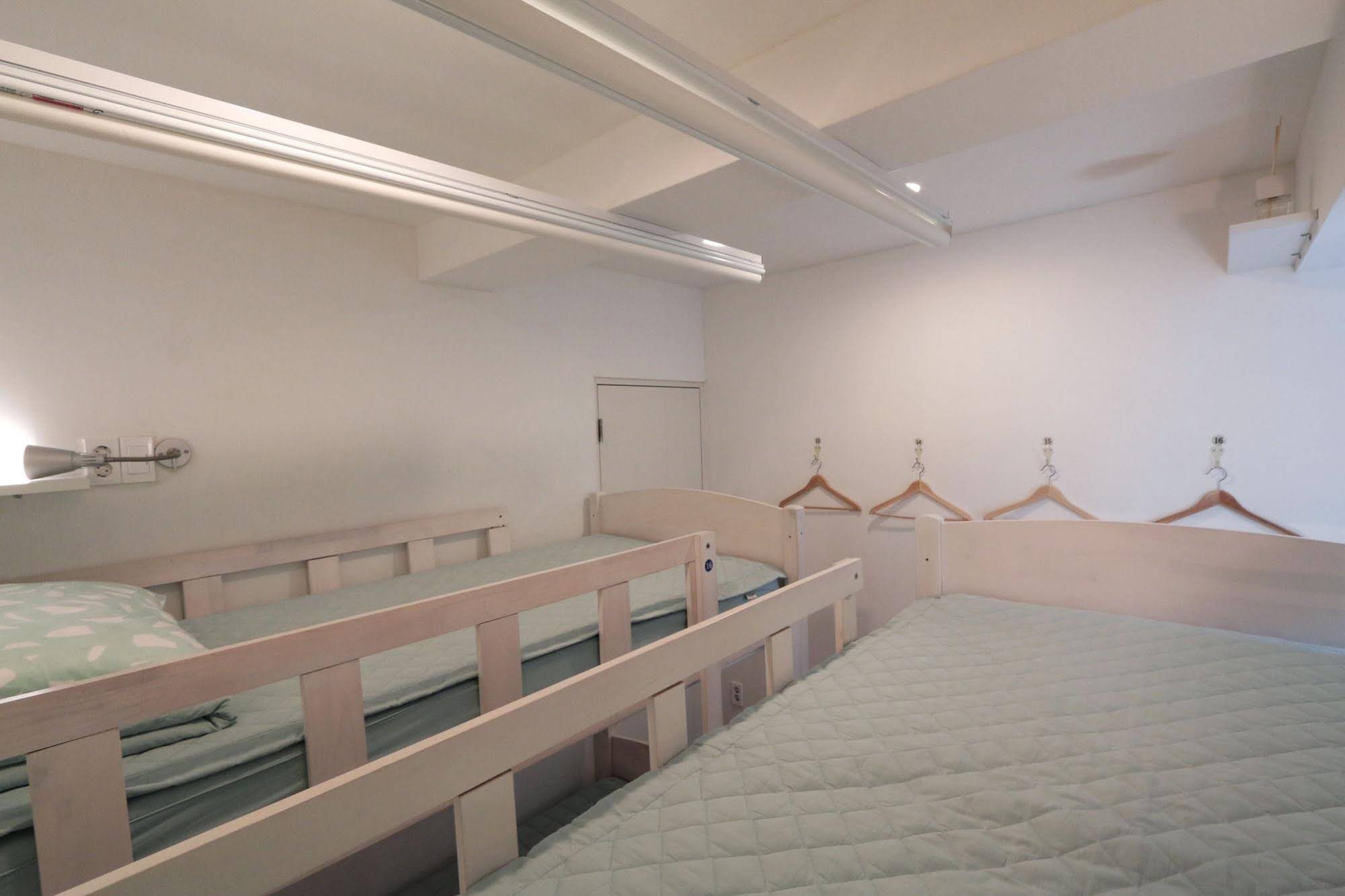 Blue Boat Hostel Haeundae