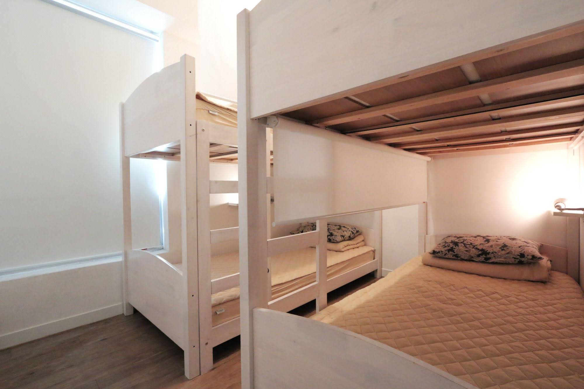 Blue Boat Hostel Haeundae
