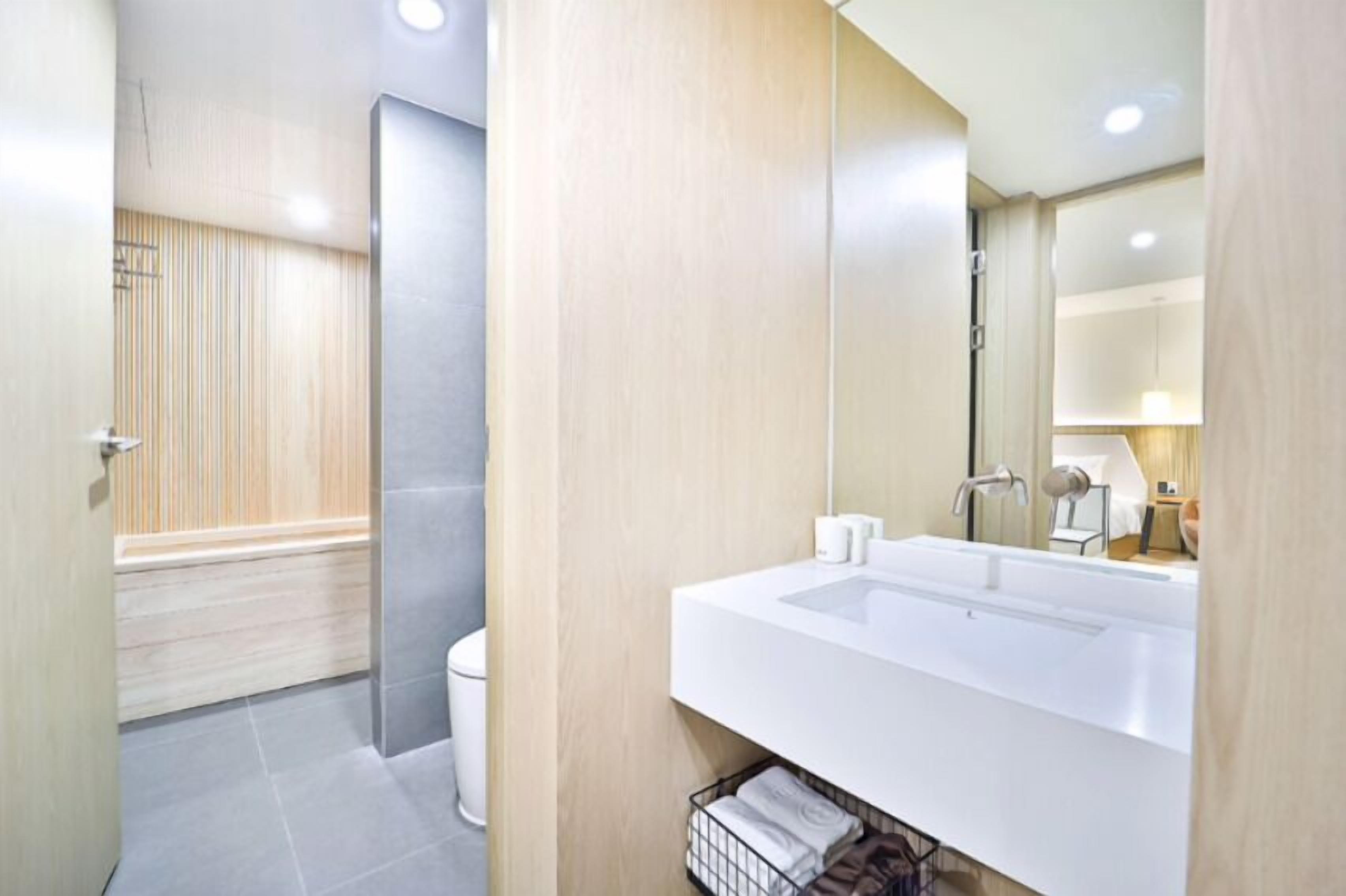 Brown Dot Hotel Yeongdo Daegyo