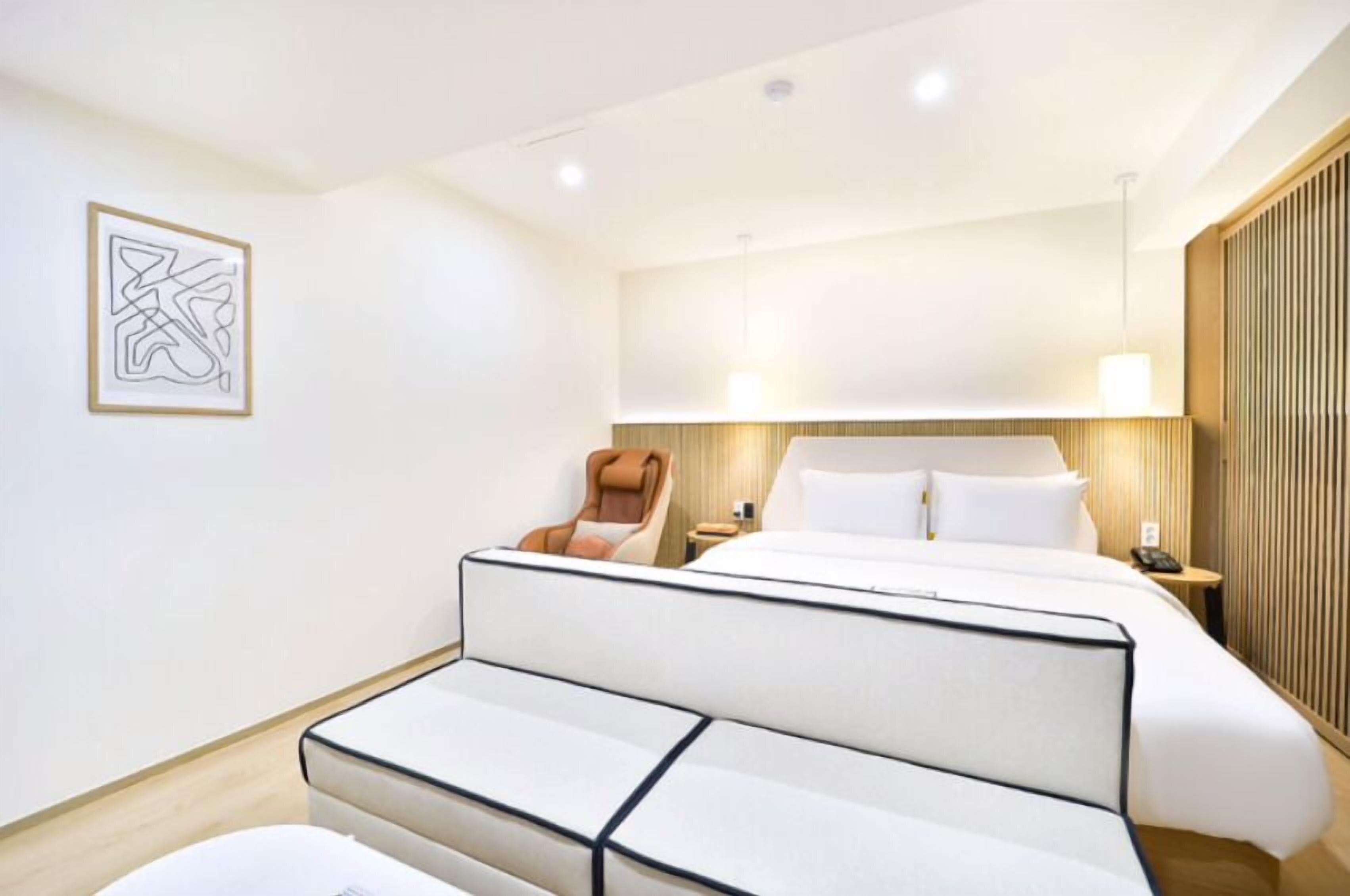 Brown Dot Hotel Yeongdo Daegyo