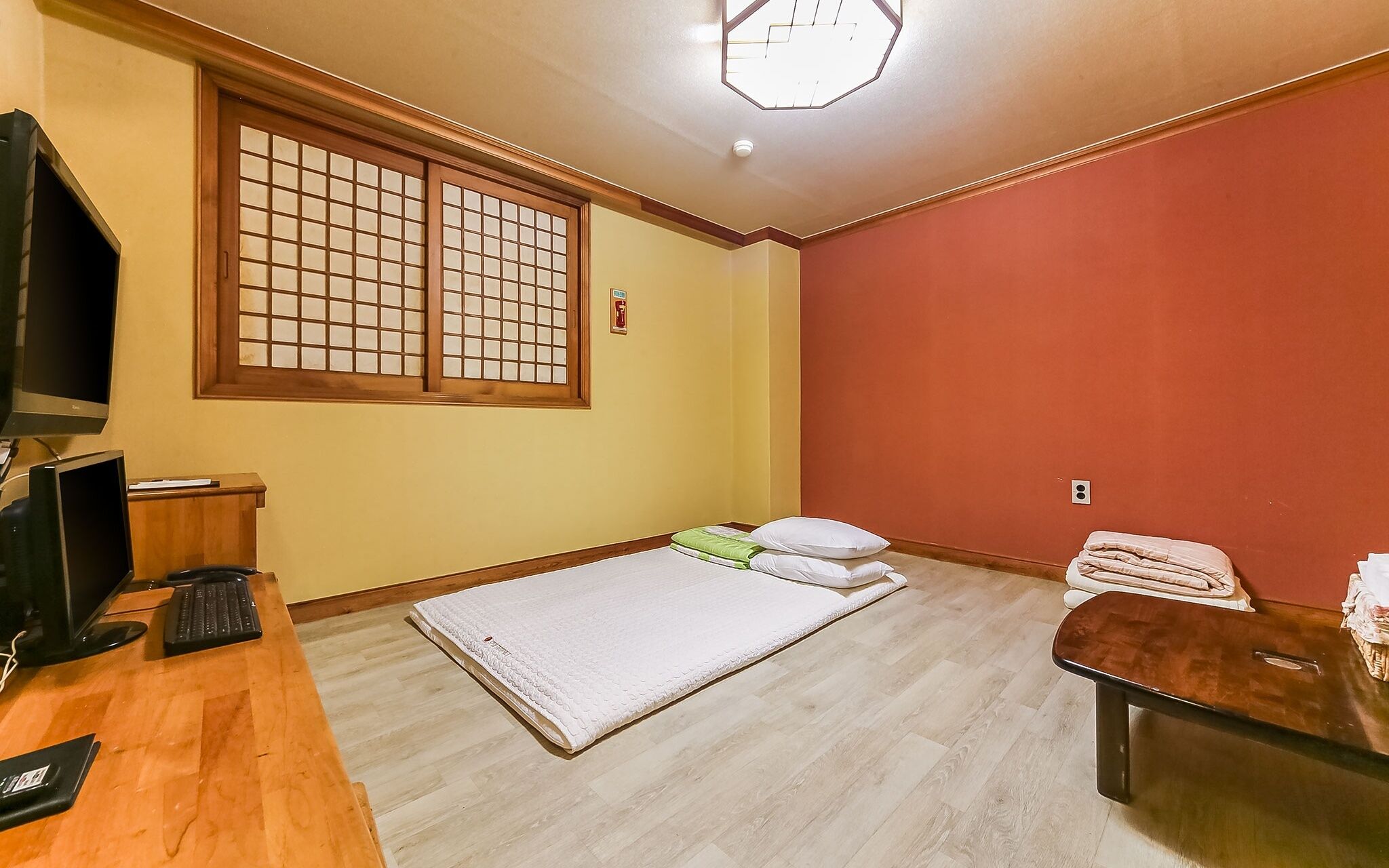 Busan Choeup Koreana