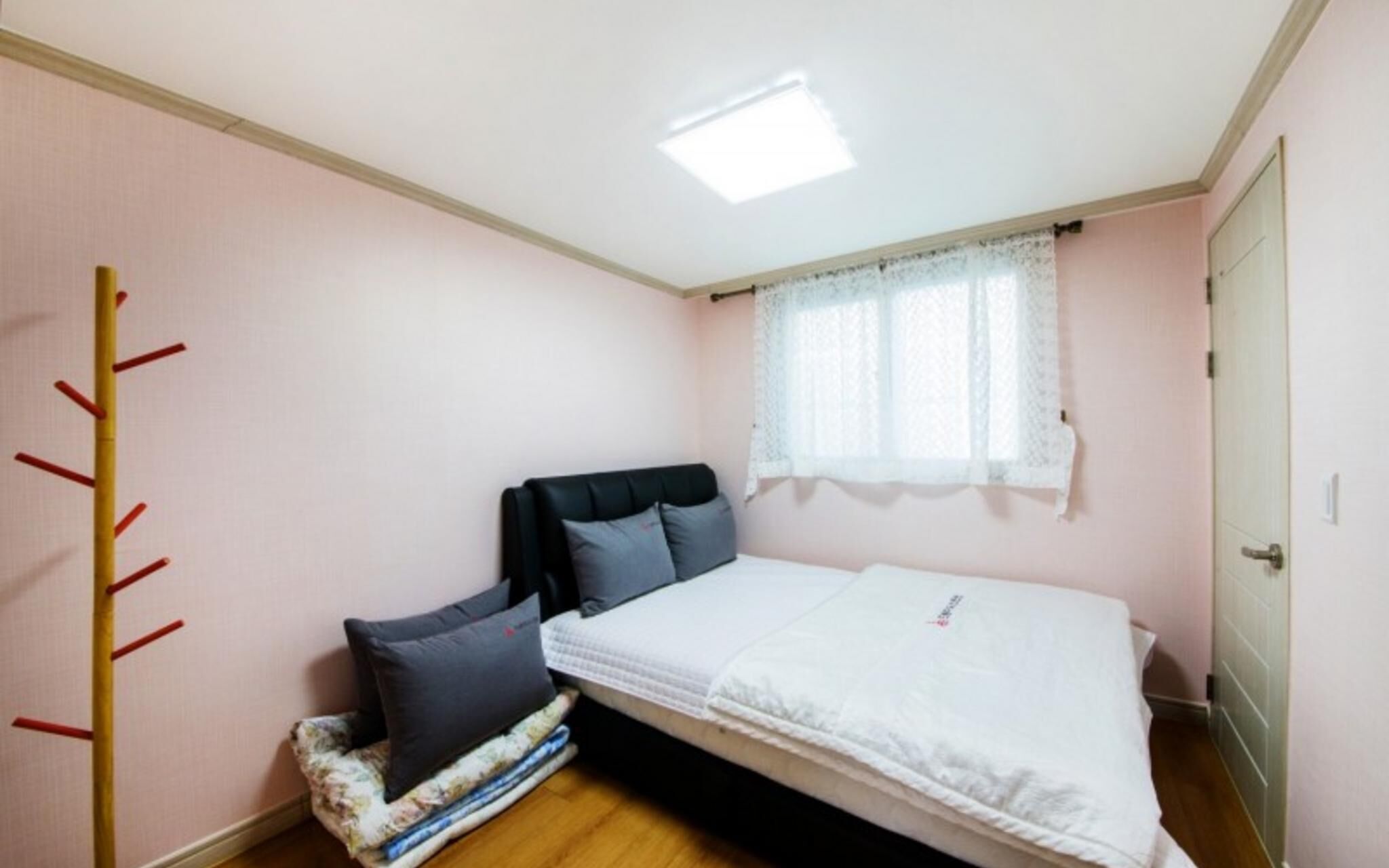 Busan Dream House Pension