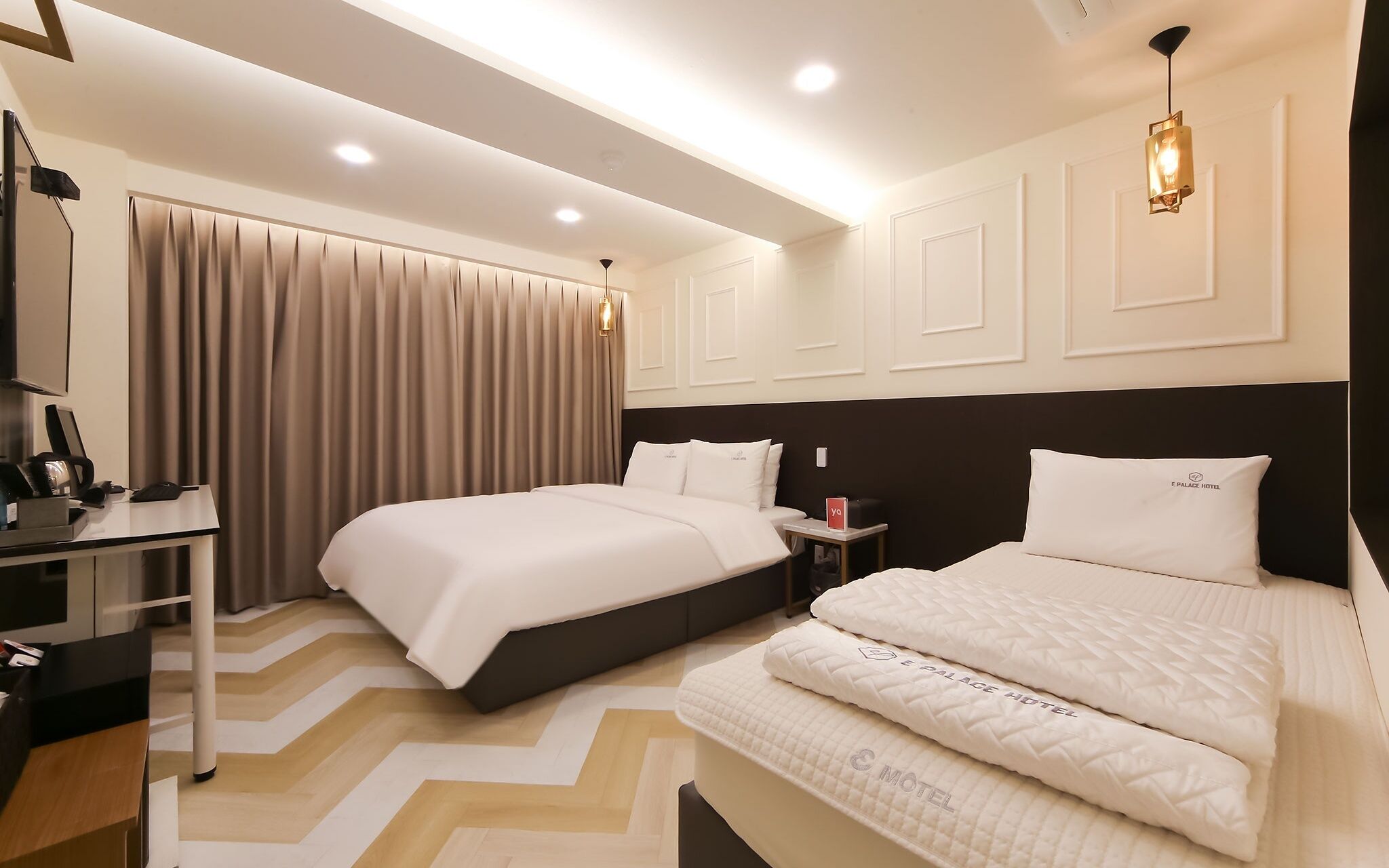 Busan Hadan E Palace Hotel