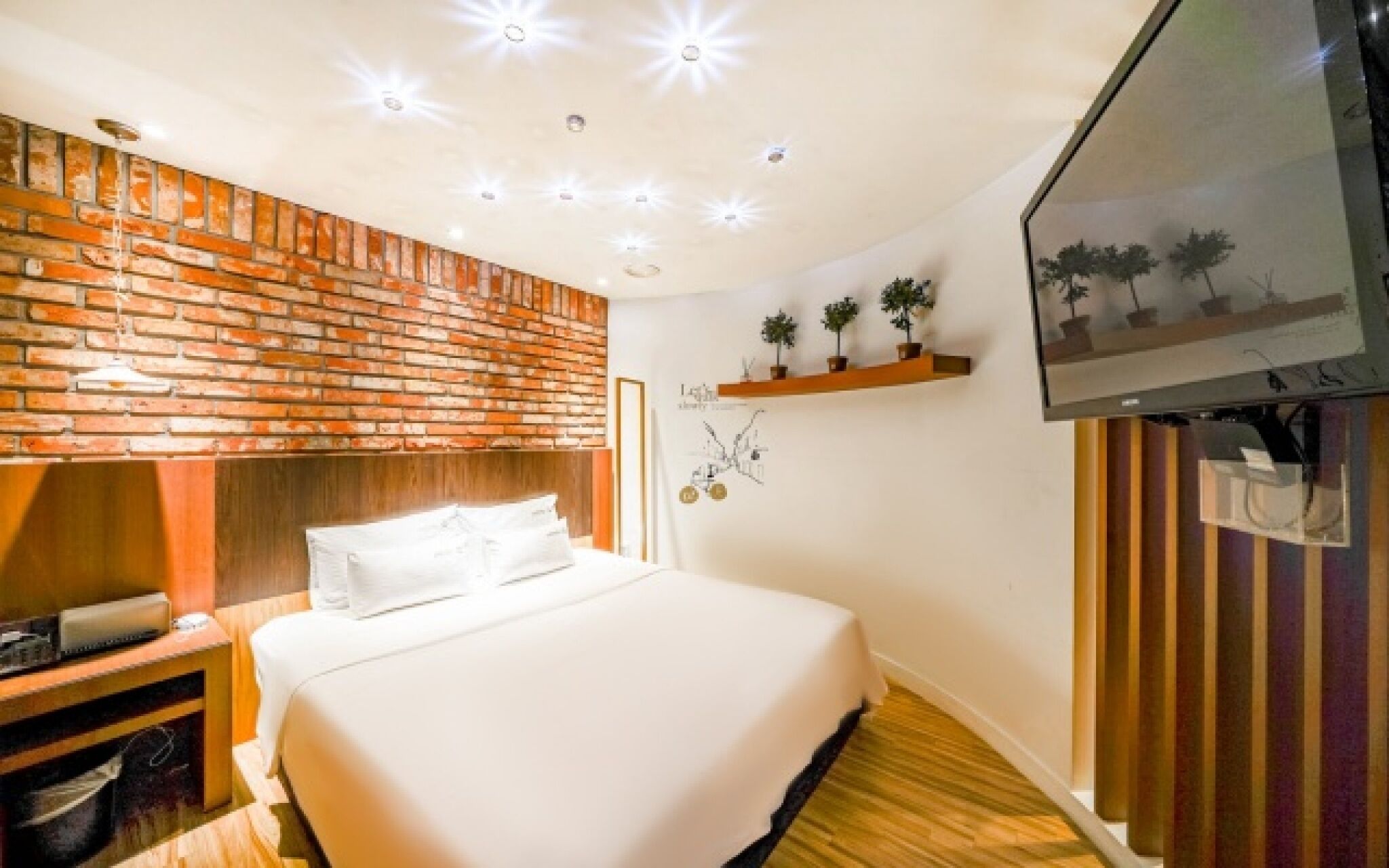 Busan Hadan E Palace Hotel