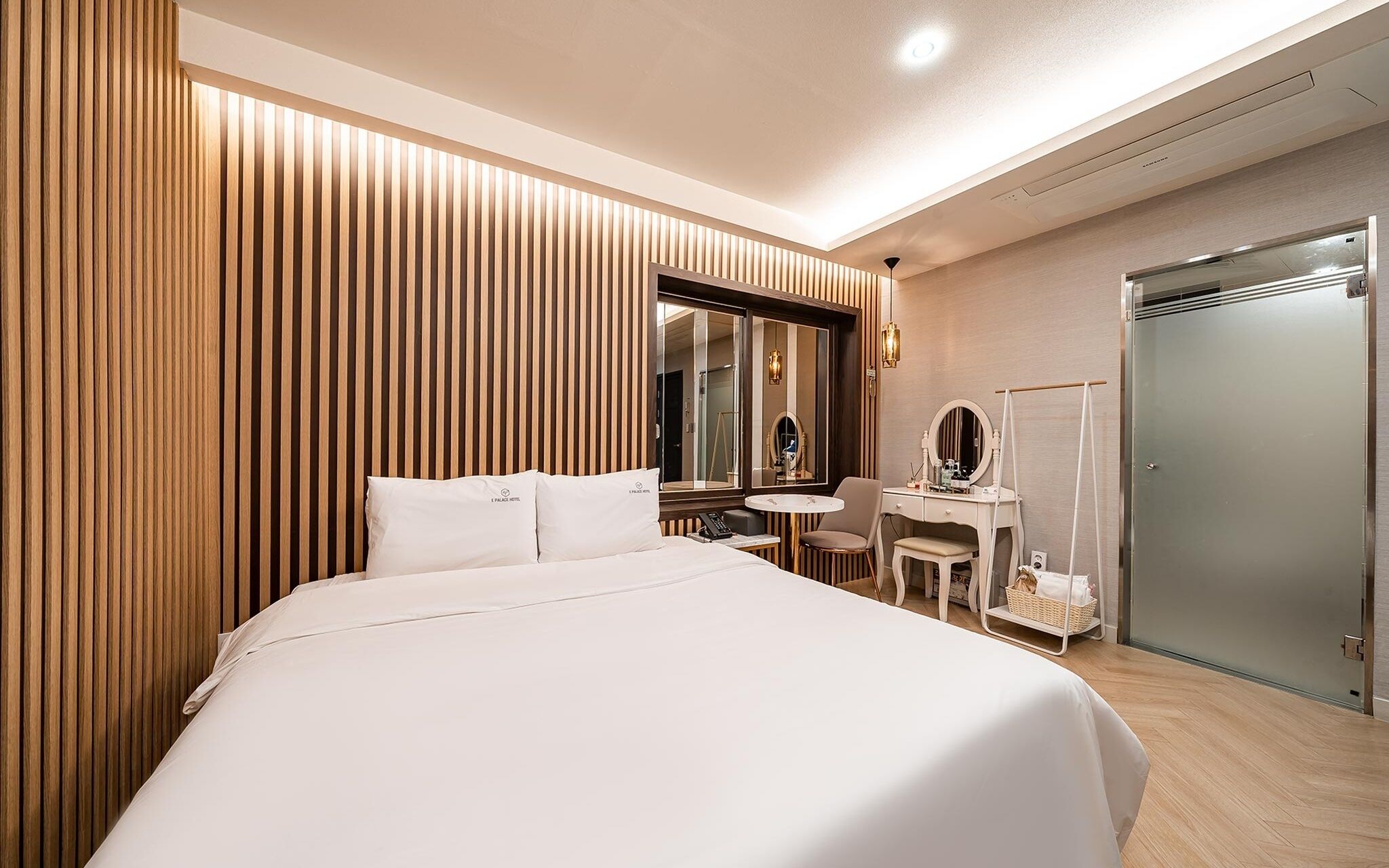 Busan Hadan E Palace Hotel