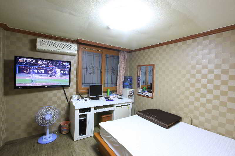 Busan Inn