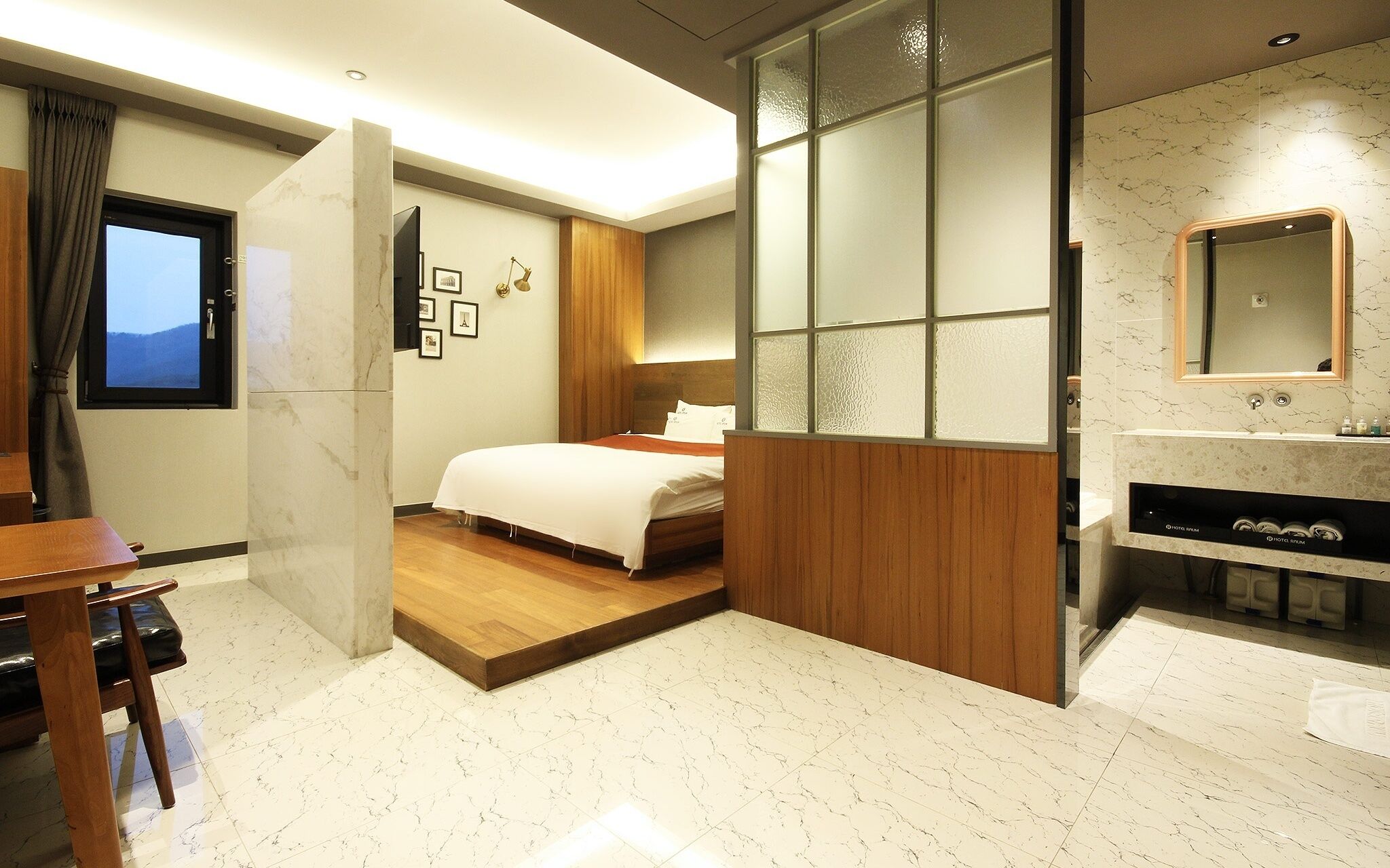 Busan Jeonggwan Raum Hotel