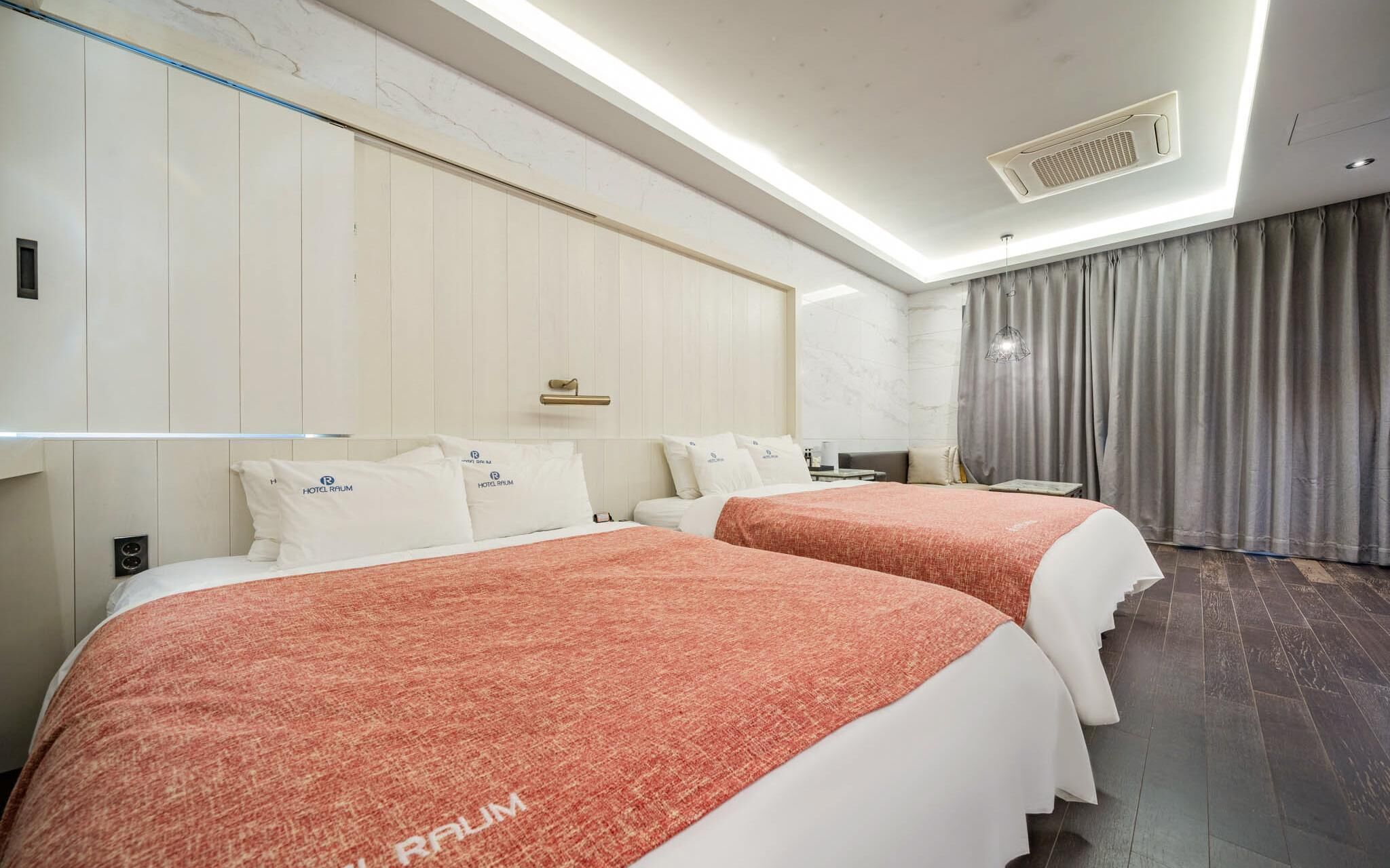 Busan Jeonggwan Raum Hotel
