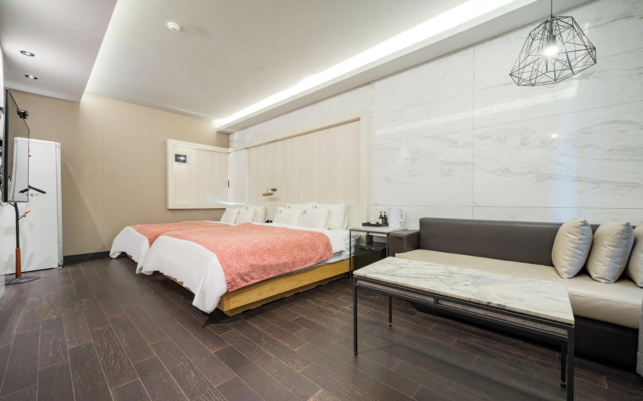 Busan Jeonggwan Raum Hotel