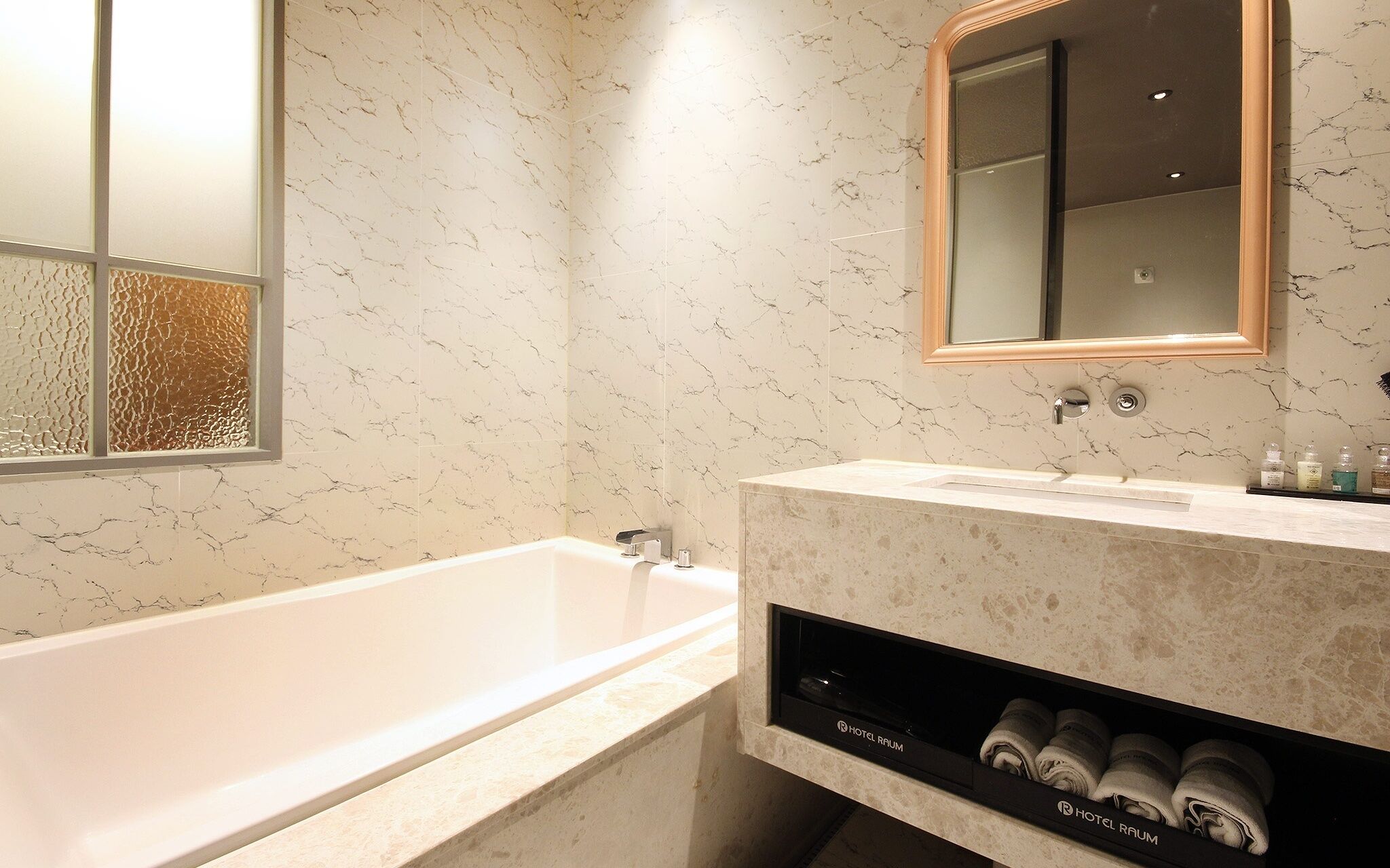 Busan Jeonggwan Raum Hotel