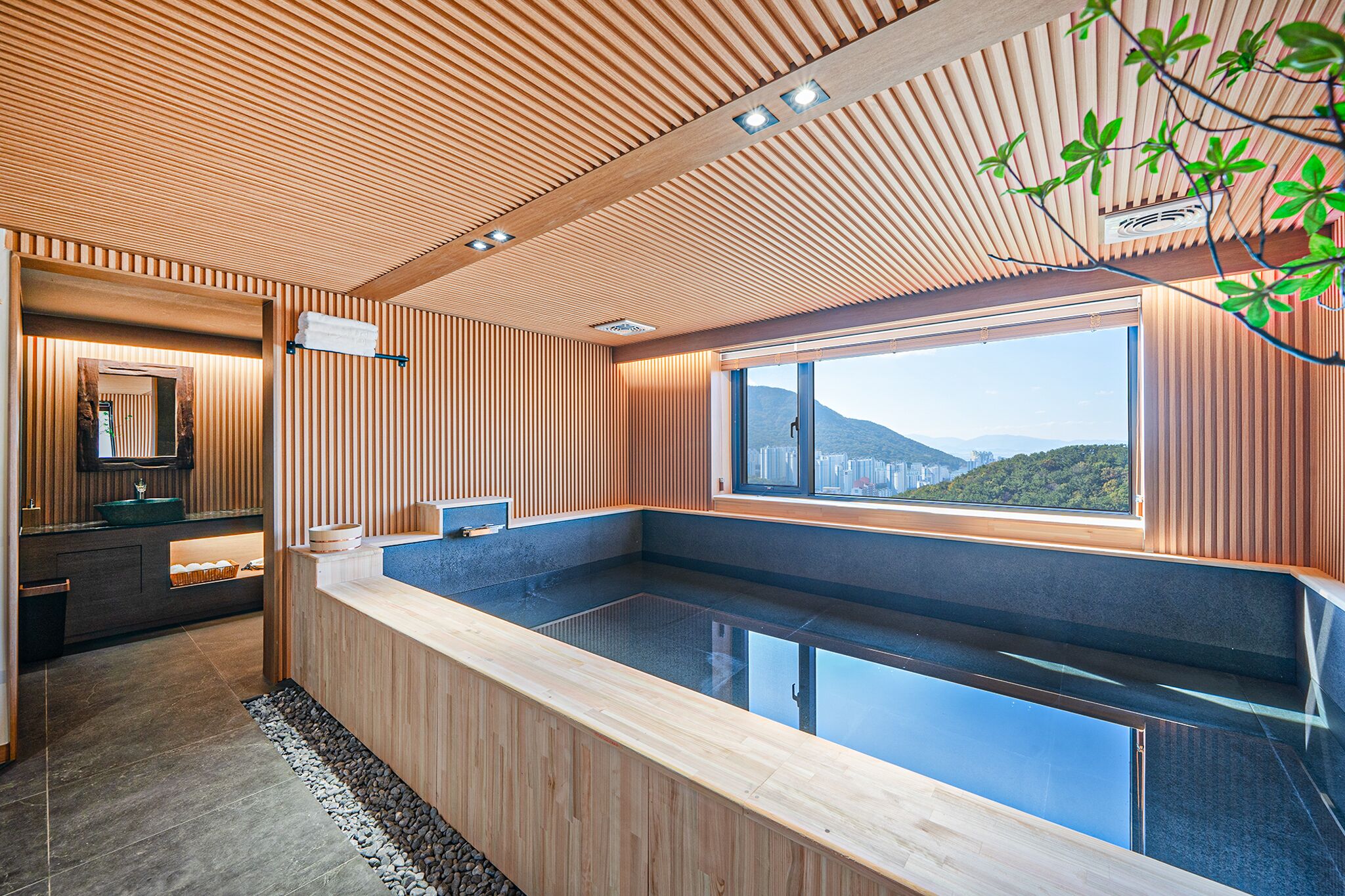 Busan Mandeok Den Basta Ryokan