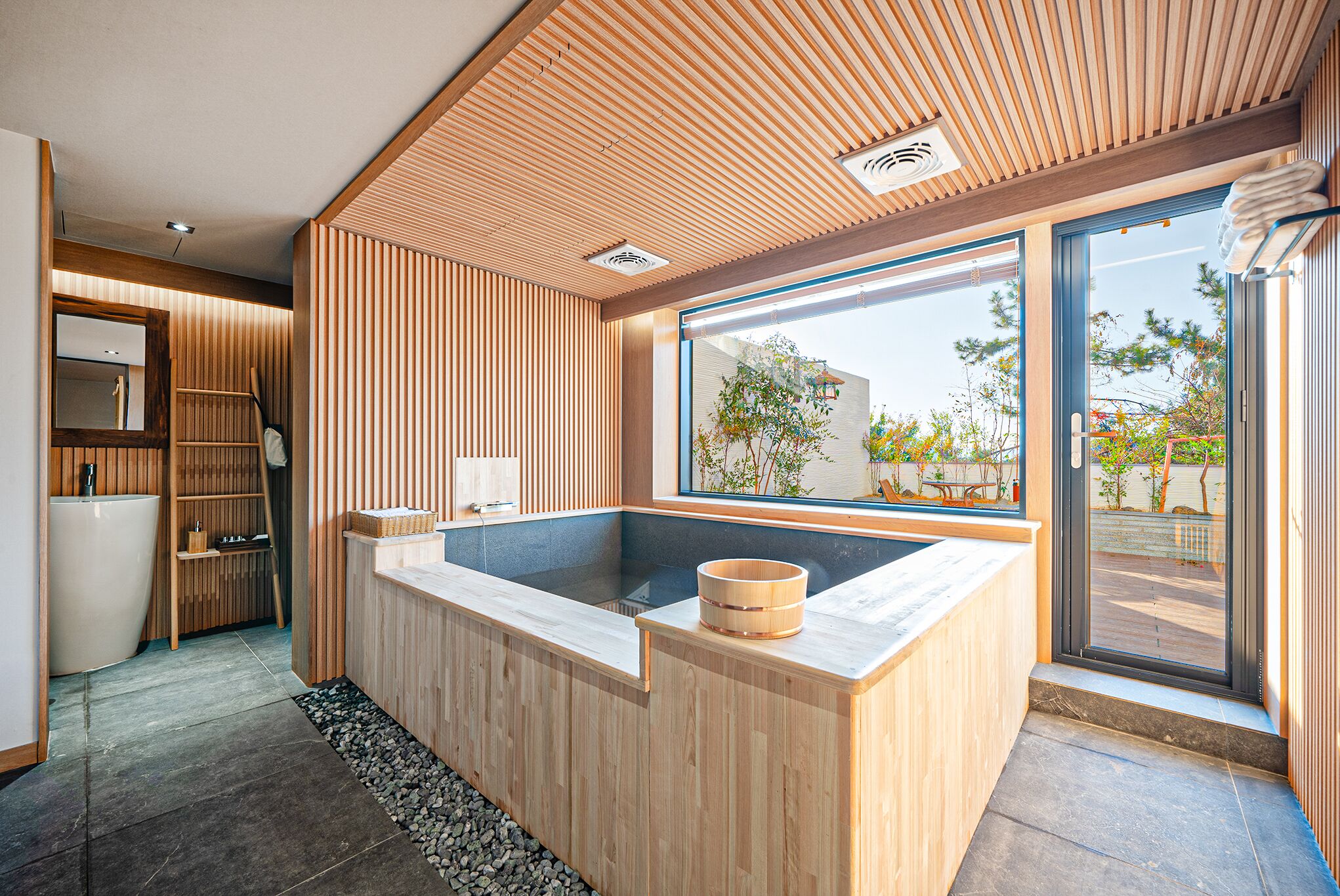 Busan Mandeok Den Basta Ryokan