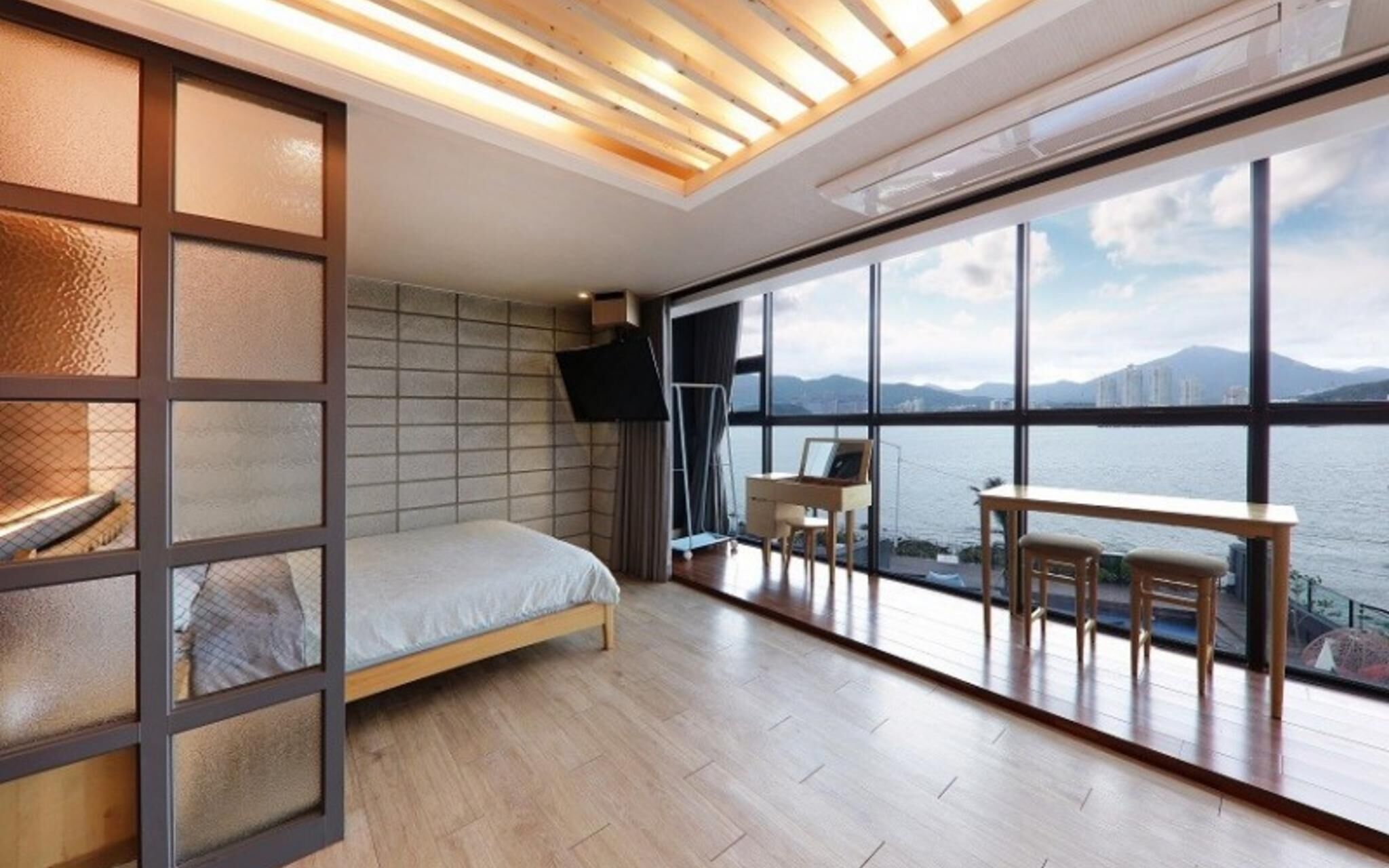 Busan Ragomare Pension