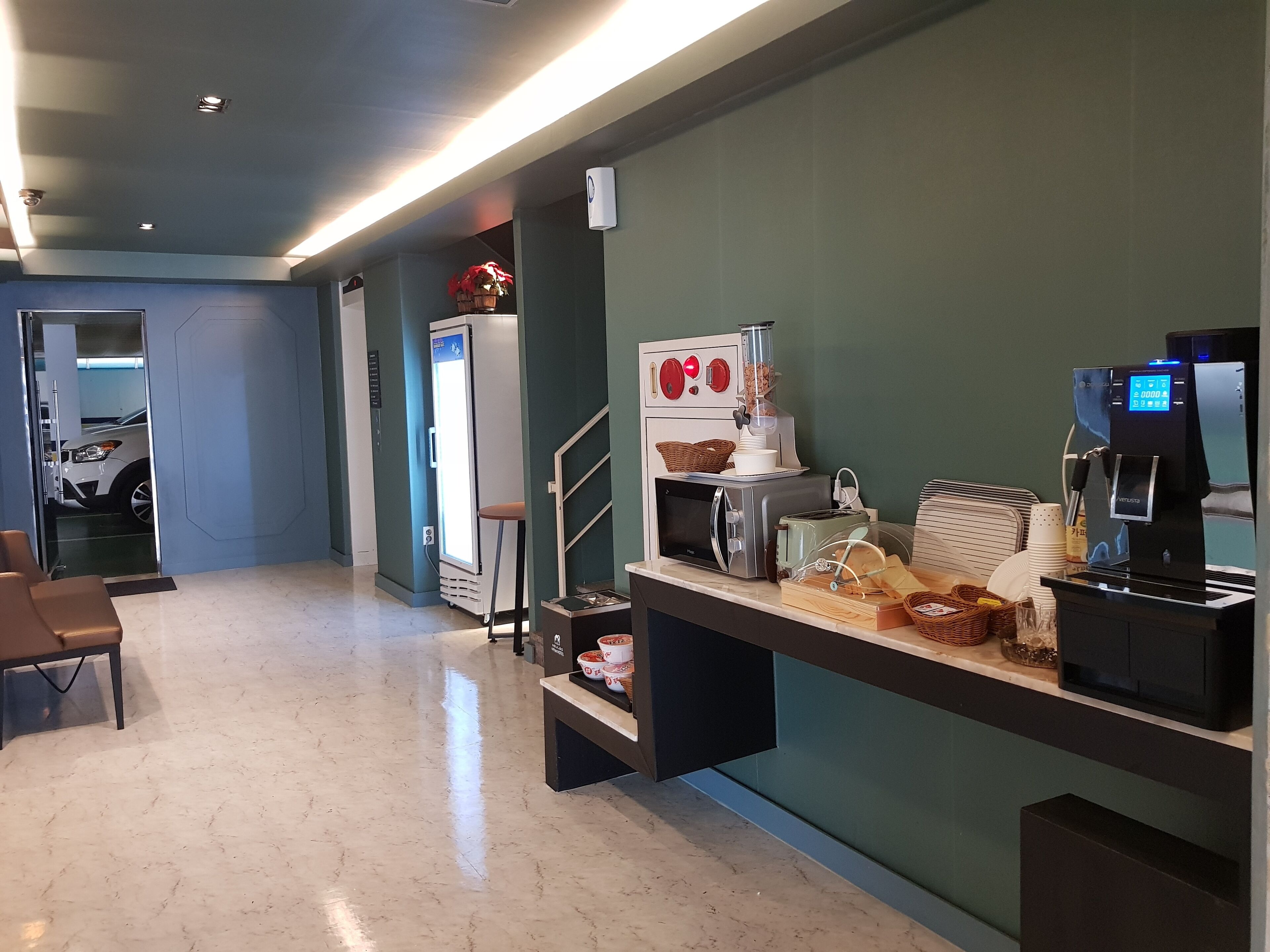 Busan Sasang Namuneulbo